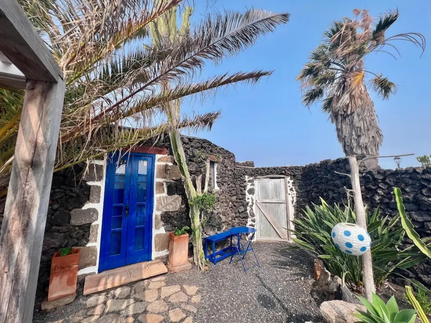 Finca/privategardens/doublebed/freep/tv/wifi