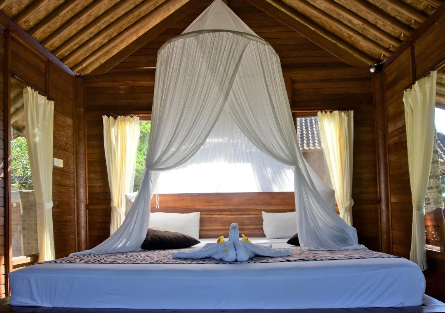 Tepi Sungai Guesthouse & Restaurant