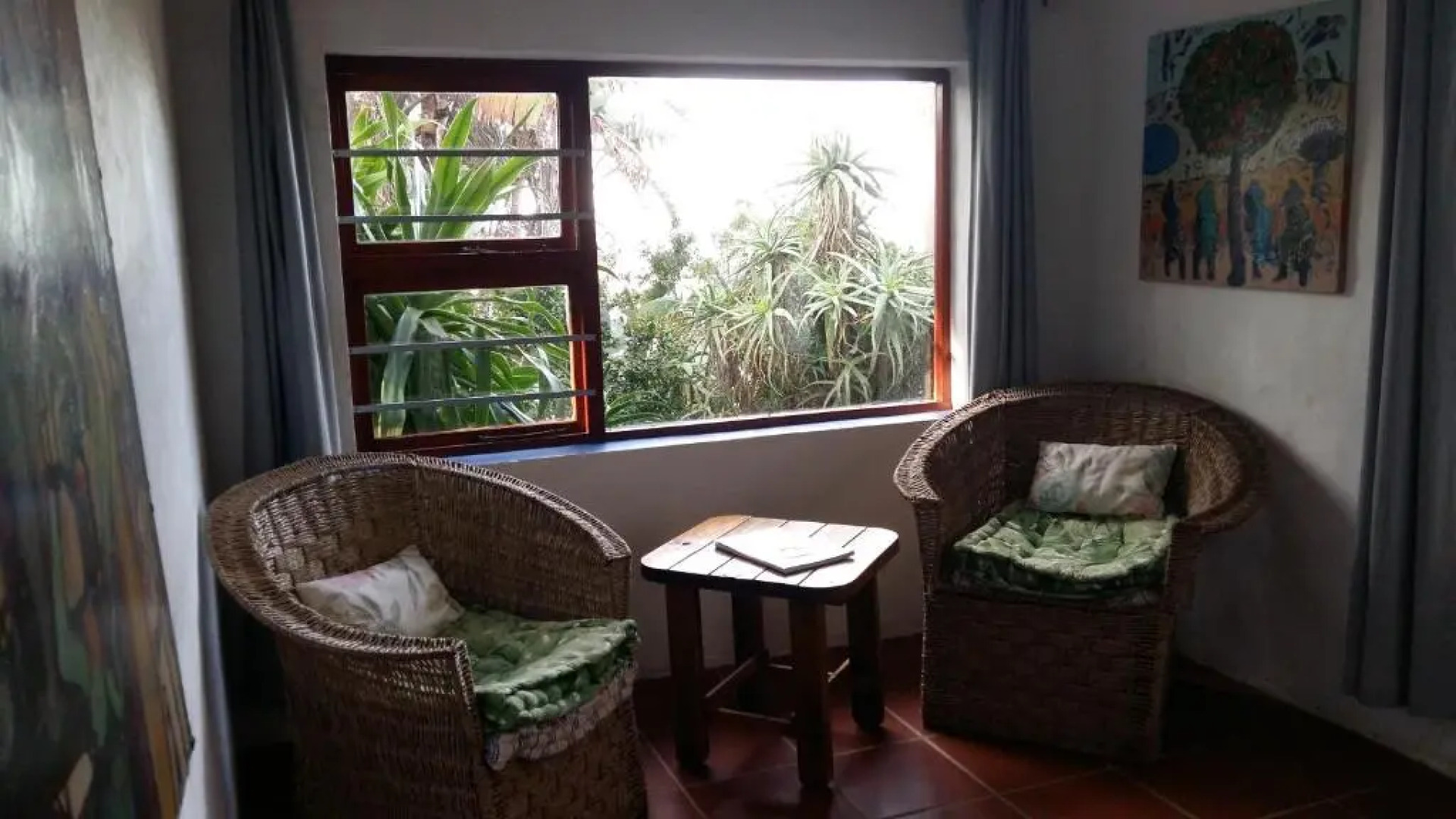 Buccaneers Lodge & Backpackers