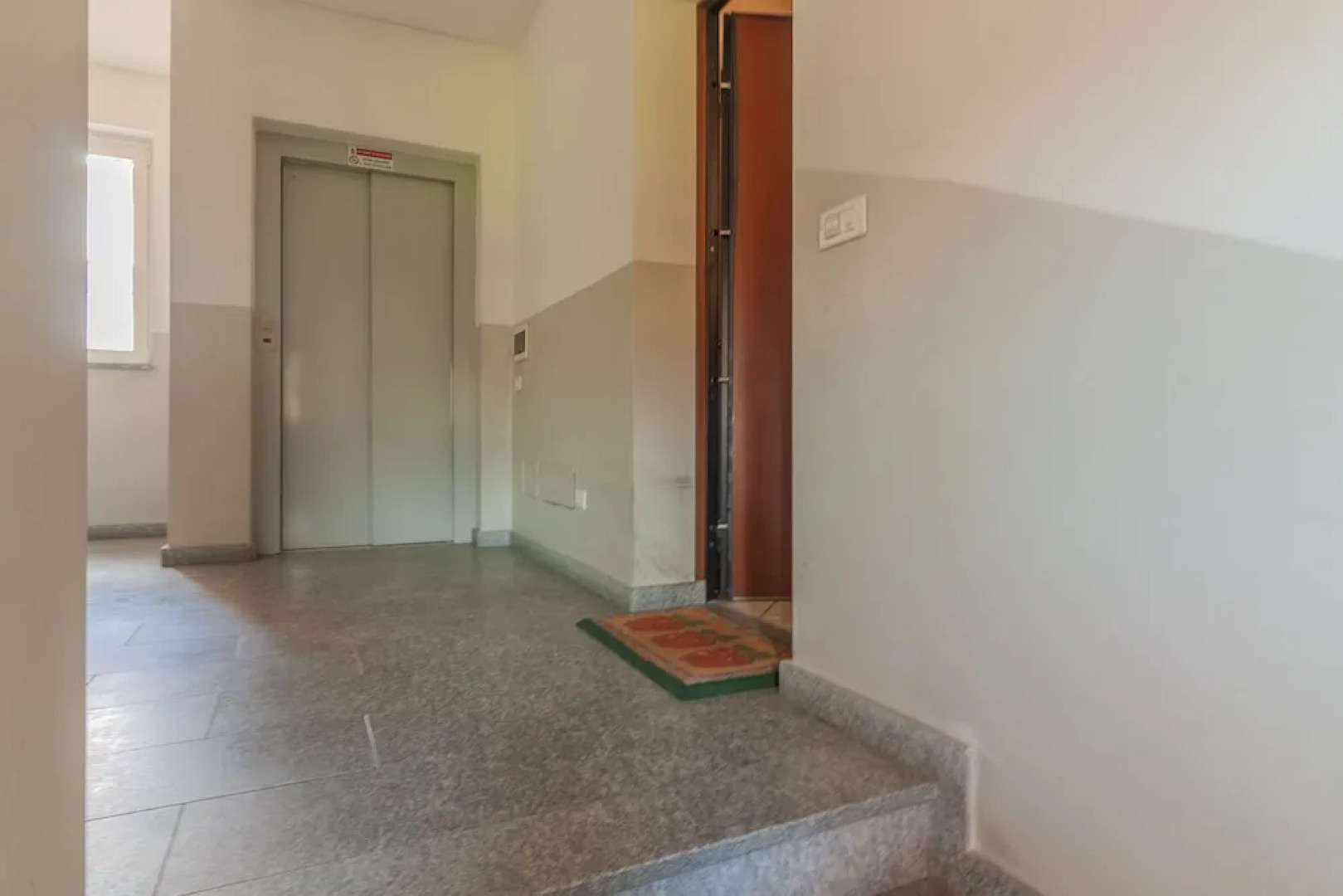 Sunflowers Home in Mandello del Lario