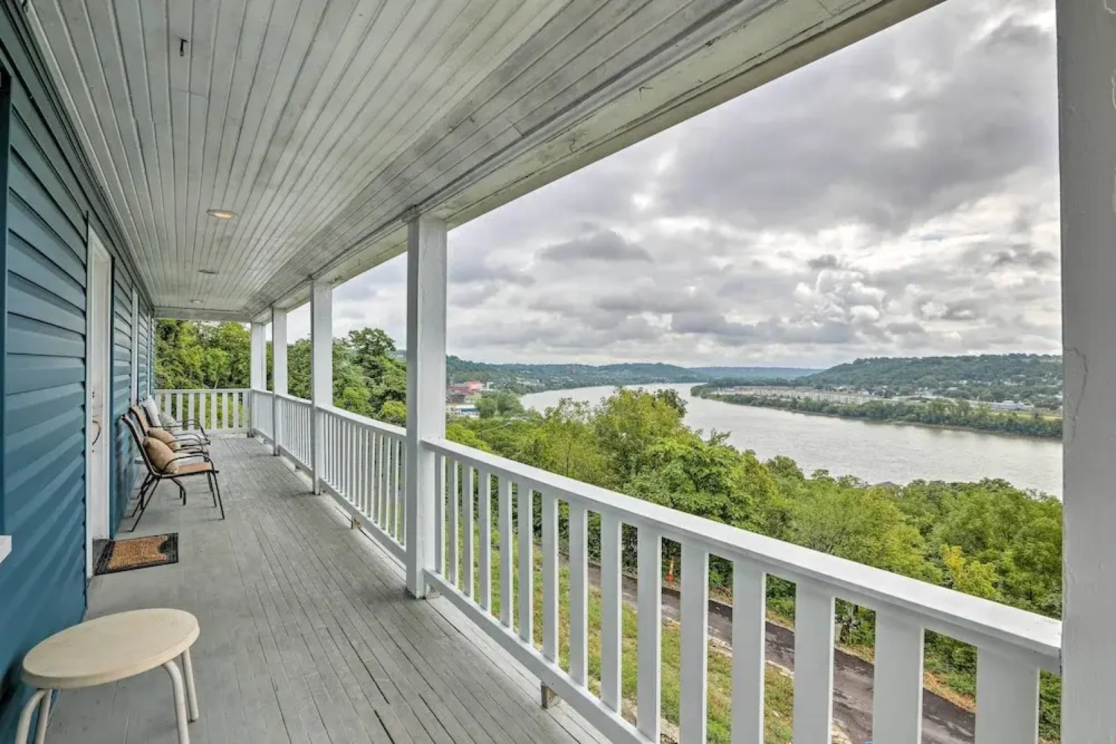 Queen City Home w/ Ohio River View - 3 Mi to Dtwn!