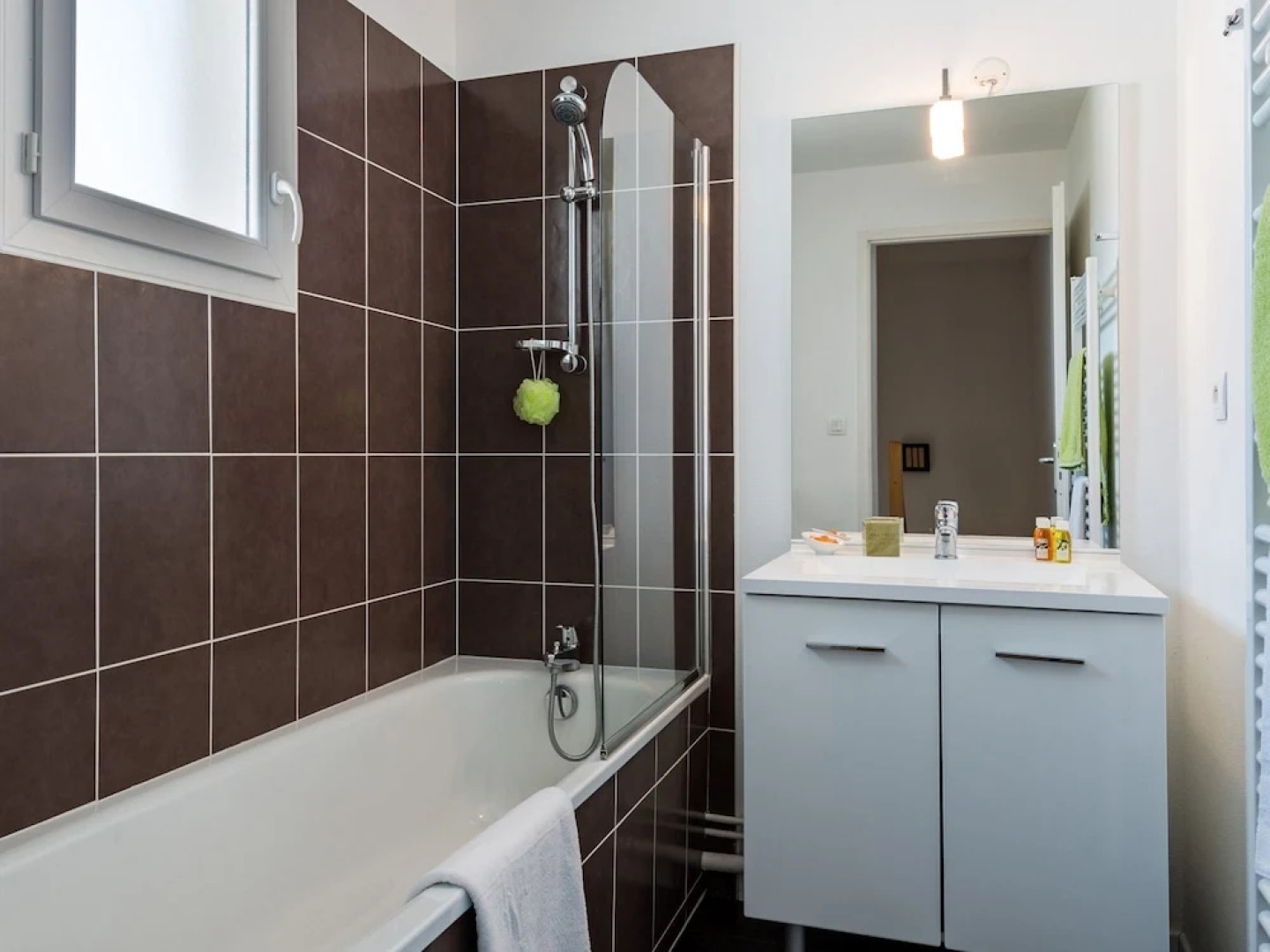 Well-kept Apartment, With Dishwasher, 7 km. From the Beach