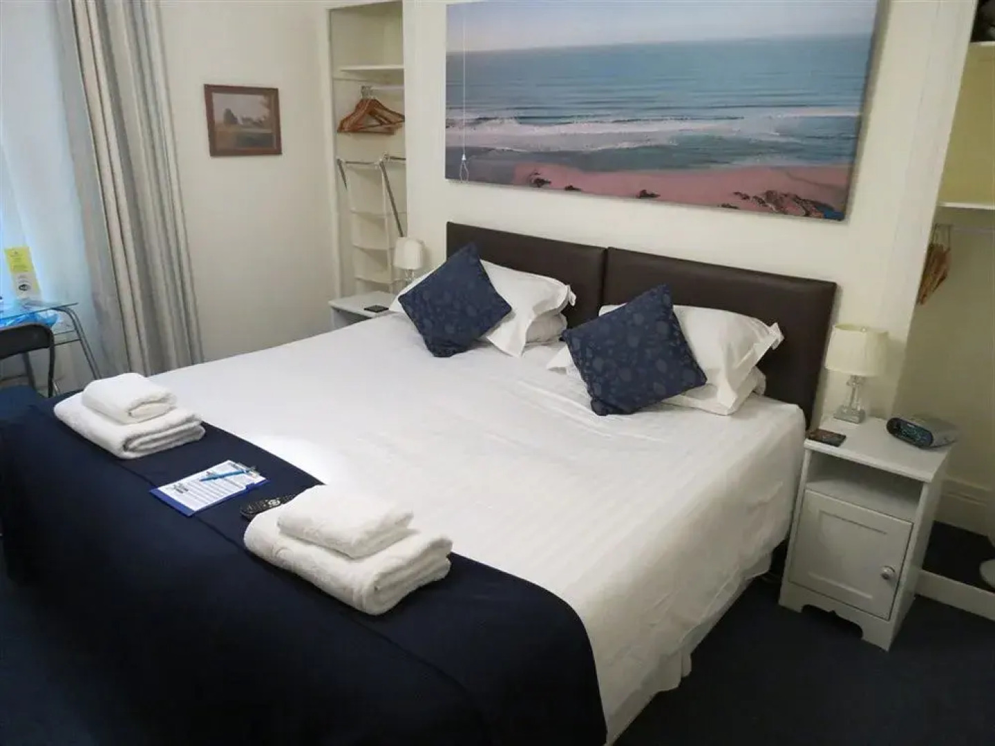 Rainbow Lodge - Guest house