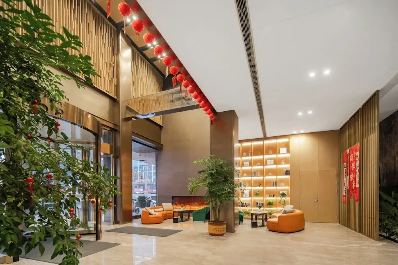 Wanzai Yijia La Maison Hotel