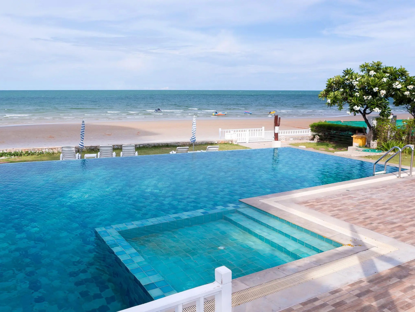 Baan Poolom Beachfront Condominium
