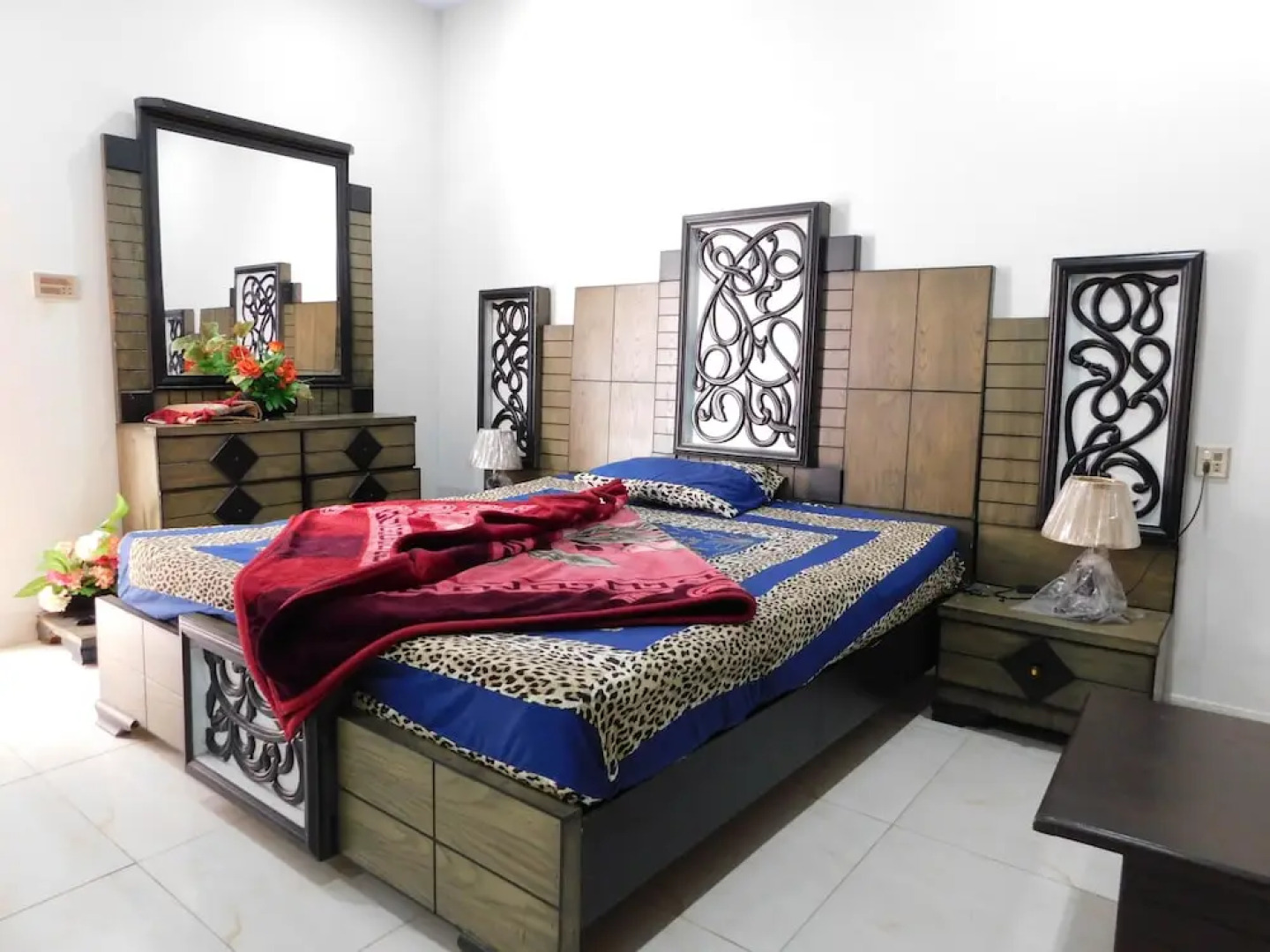 Pine View hotel and Restaurant