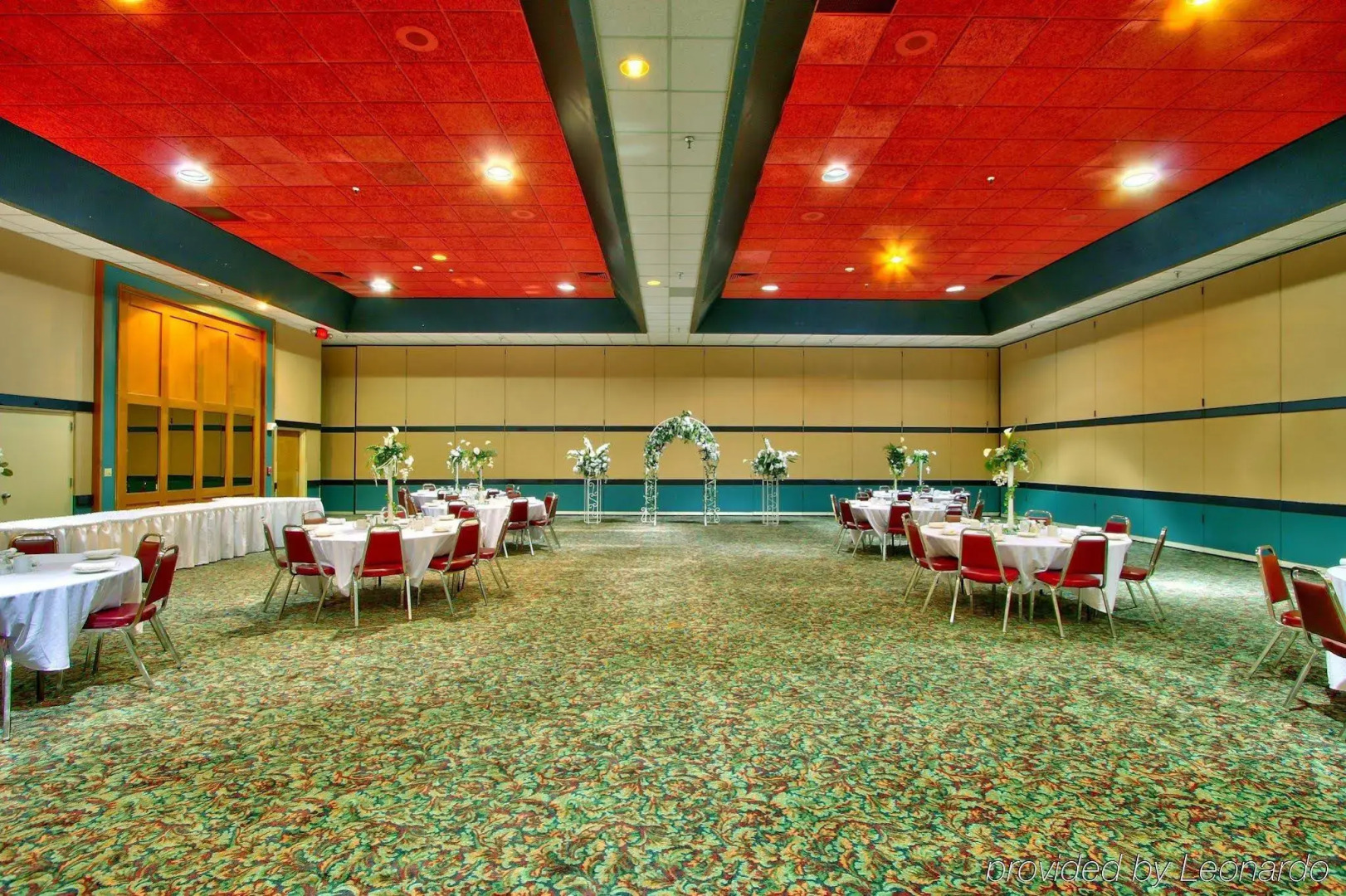 MCM Grande Hotel FunDome Odessa