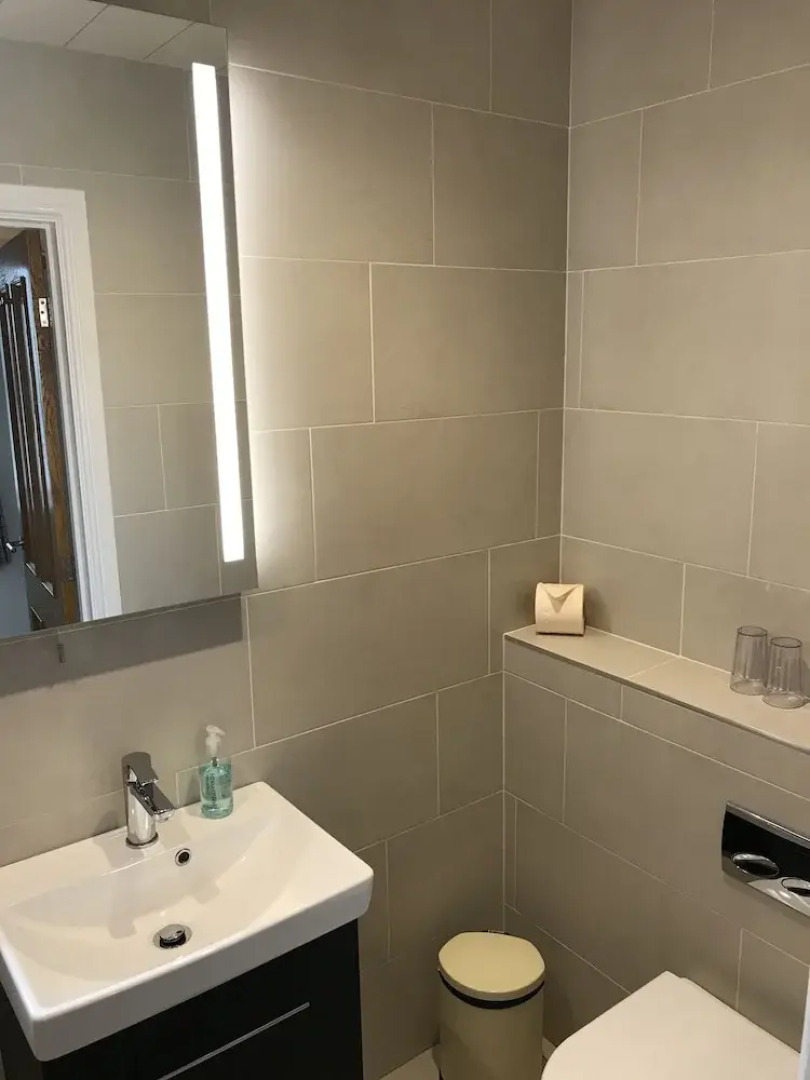 Vane House Apartment