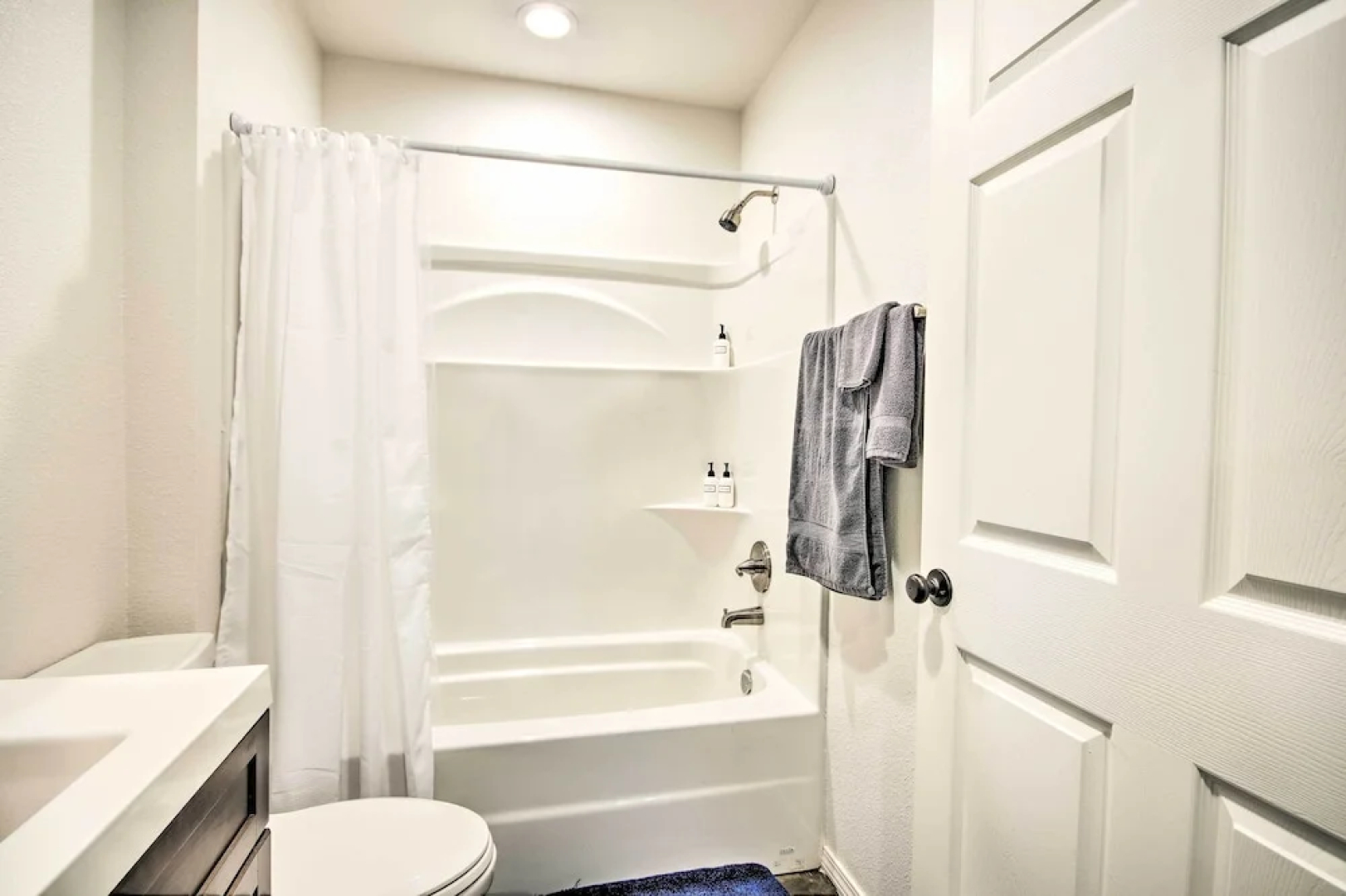 Pet-friendly Cabin on Wolf Creek at Grand Lake!
