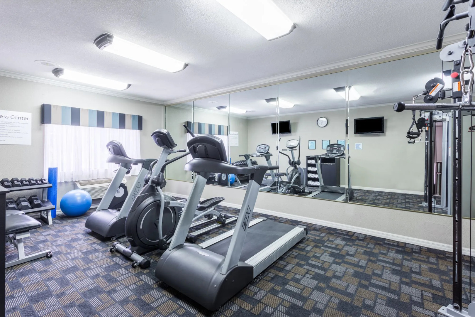 Holiday Inn Express Hotel & Suites Lake Charles by IHG