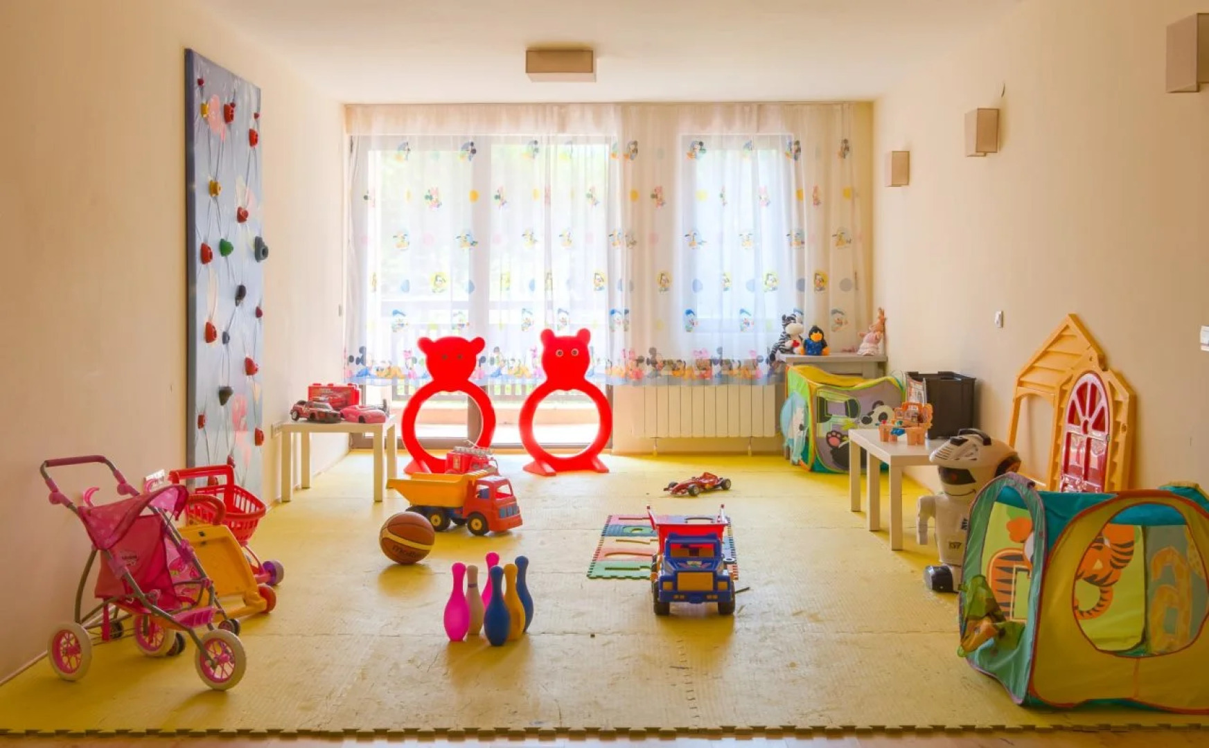 St. George Ski & Holiday