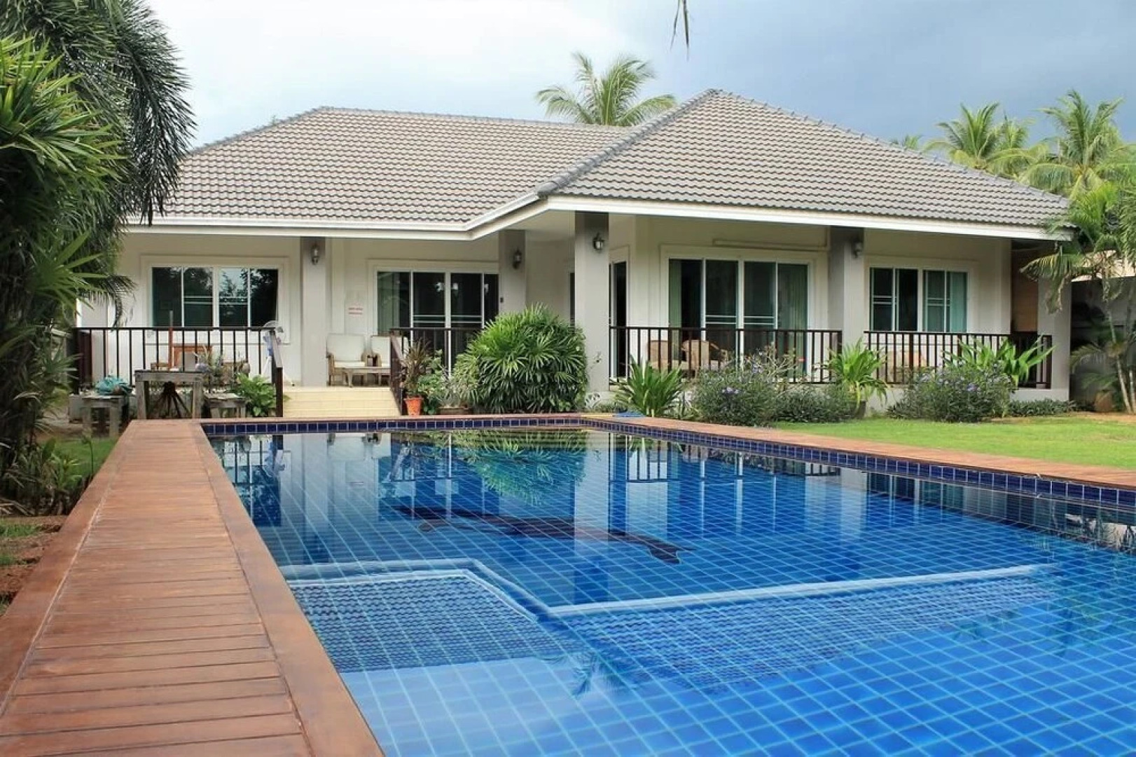 Baan Aroka Pool Villa Sea View
