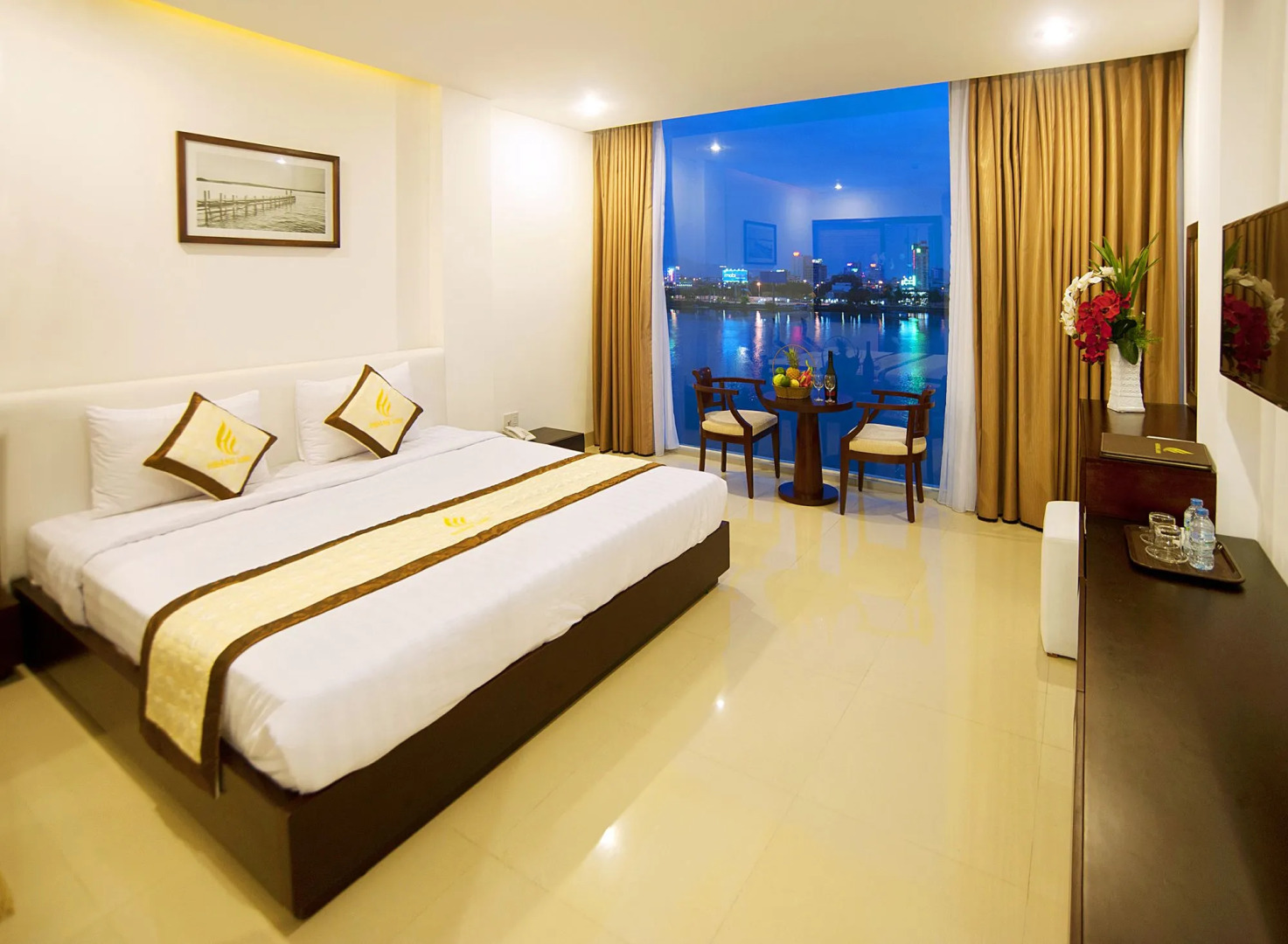 Hoang Linh Riverside Hotel