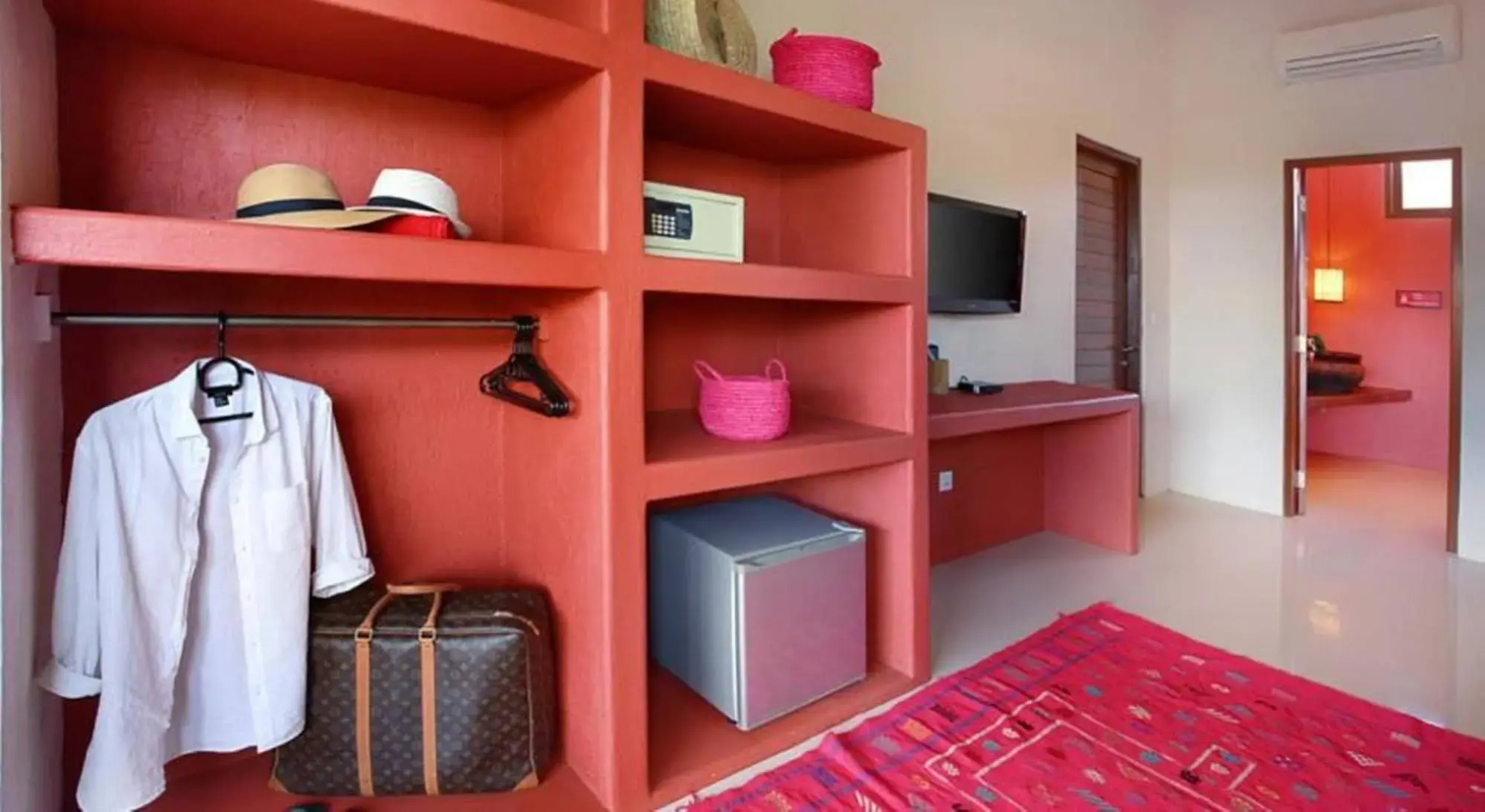 PinkCoco Uluwatu - Constant Surprises & for Cool Adults Only