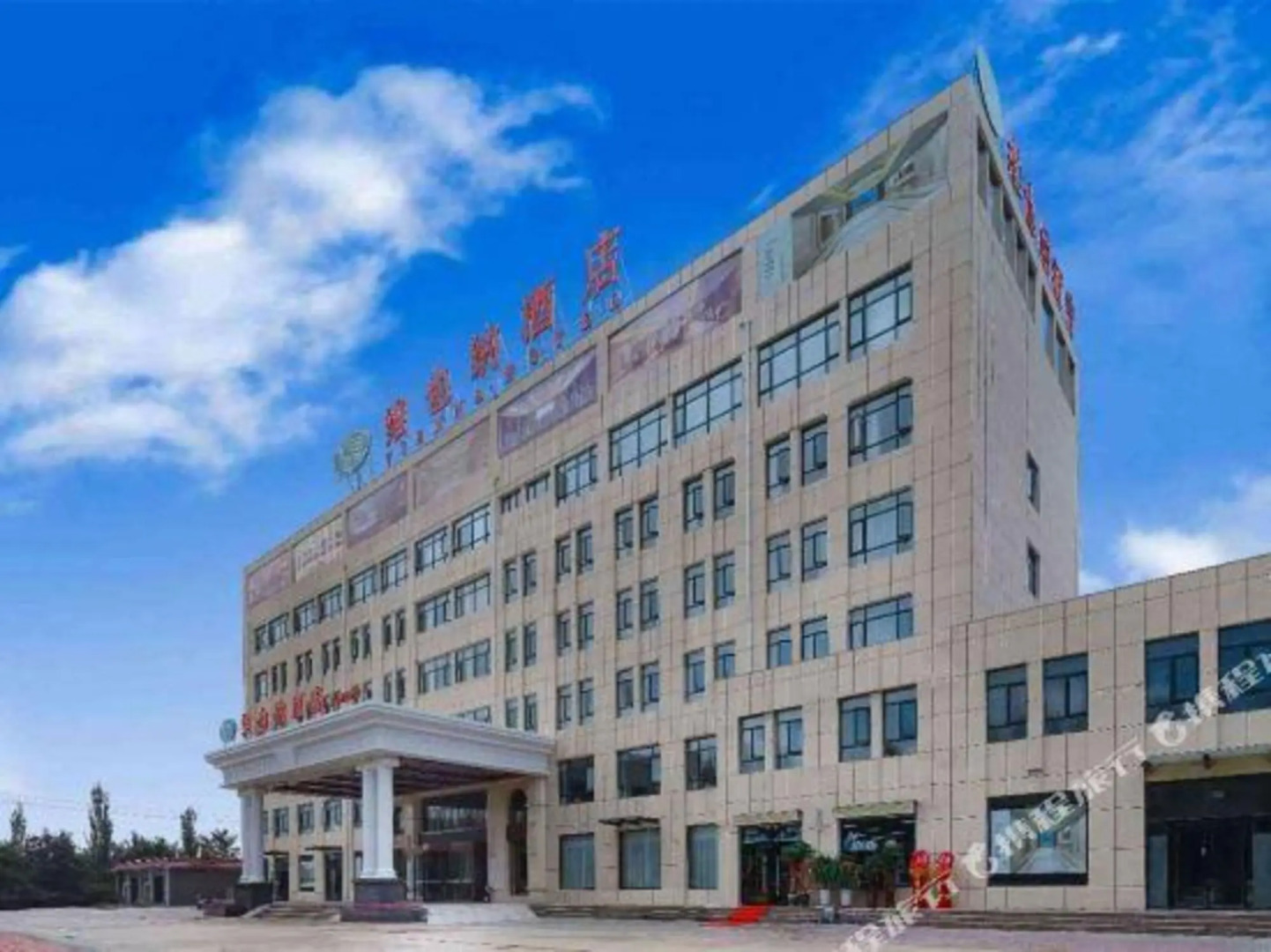 Vienna Hotel （Wuzhong High Speed railway station