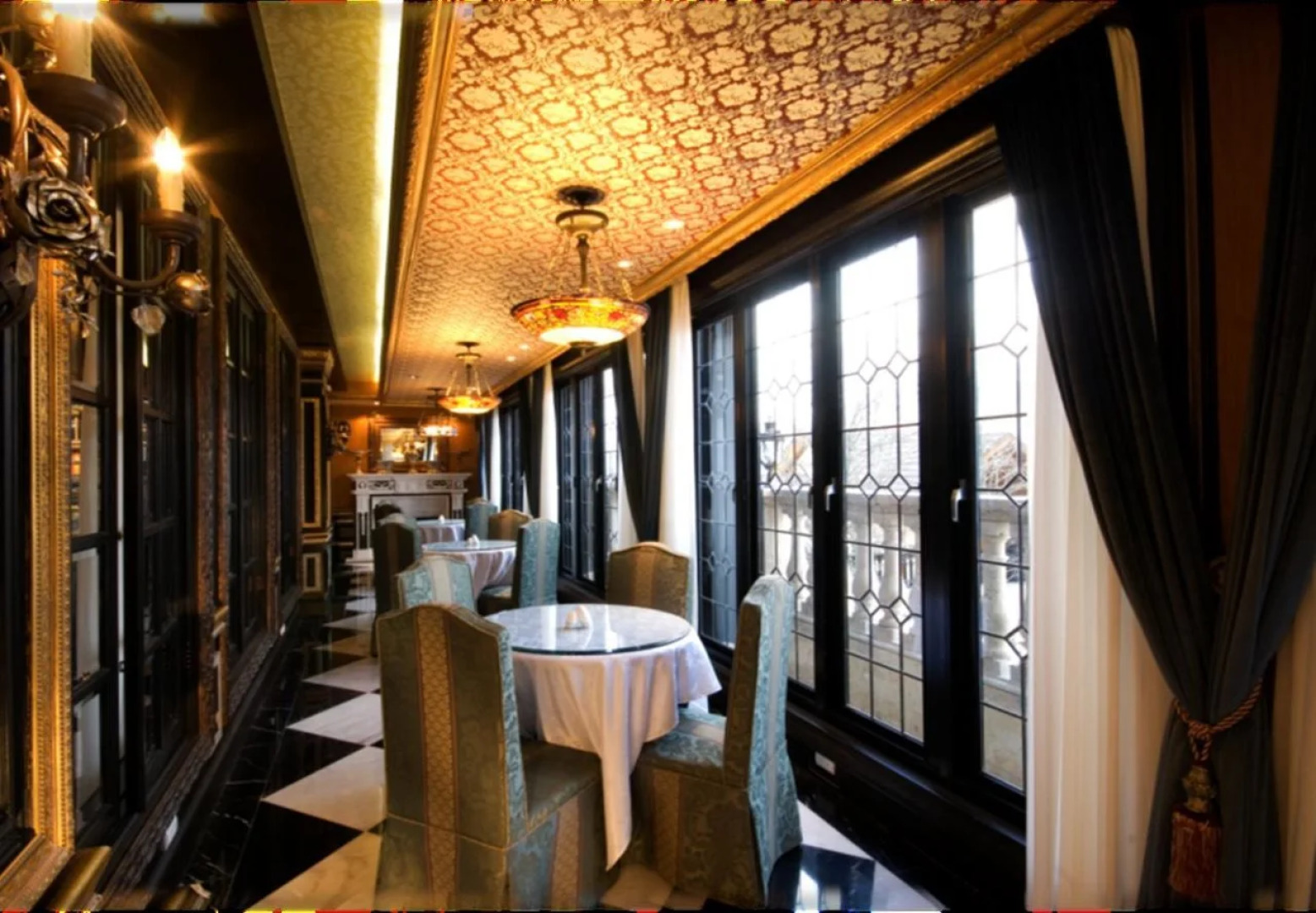 The Old England Manor