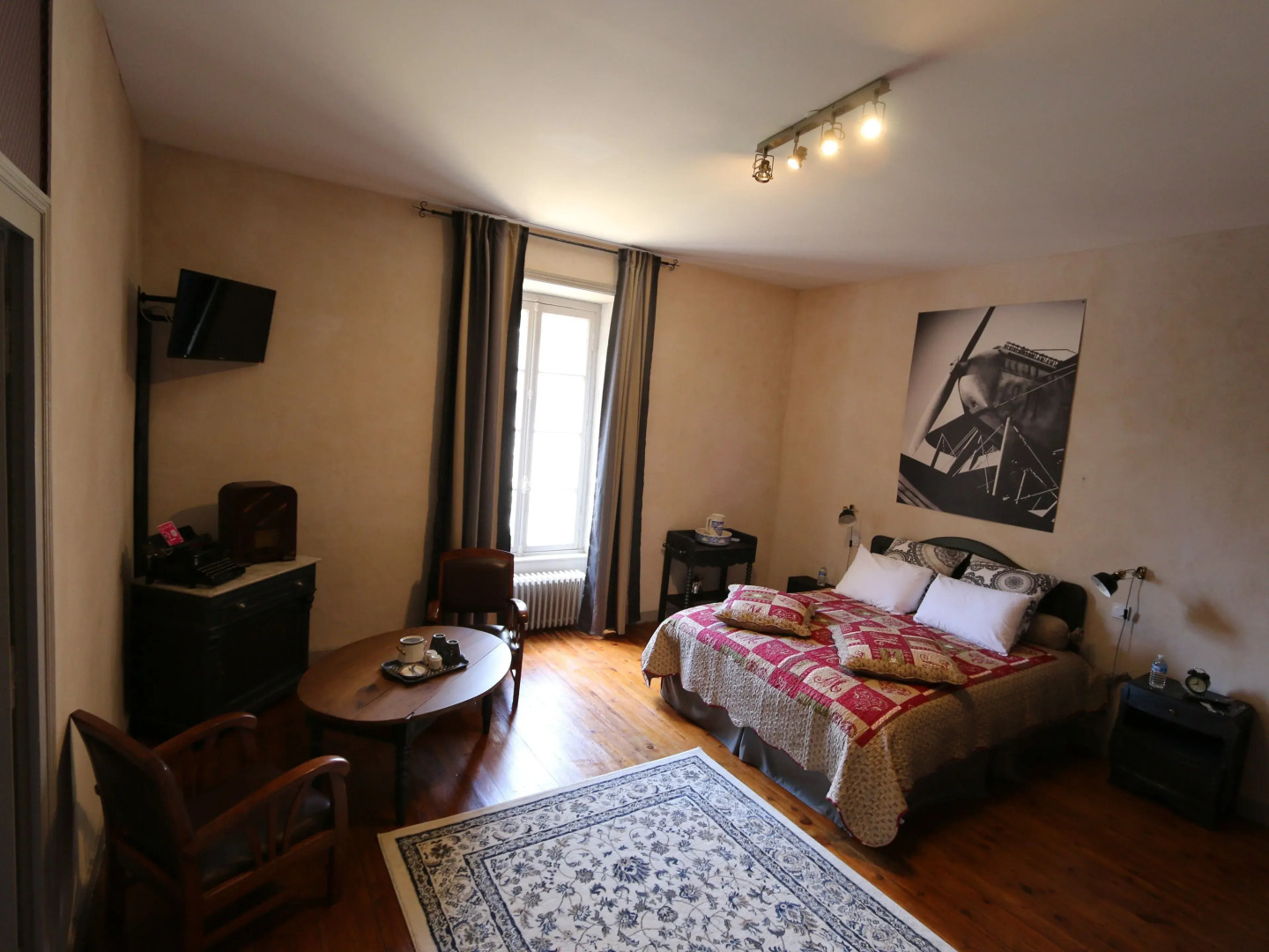 Le Petit Chateau Des Cedres