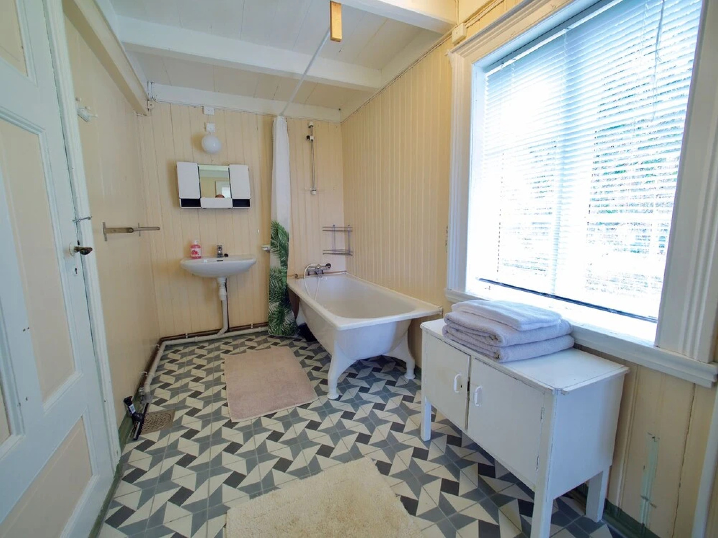 Lighthouse View Lofoten