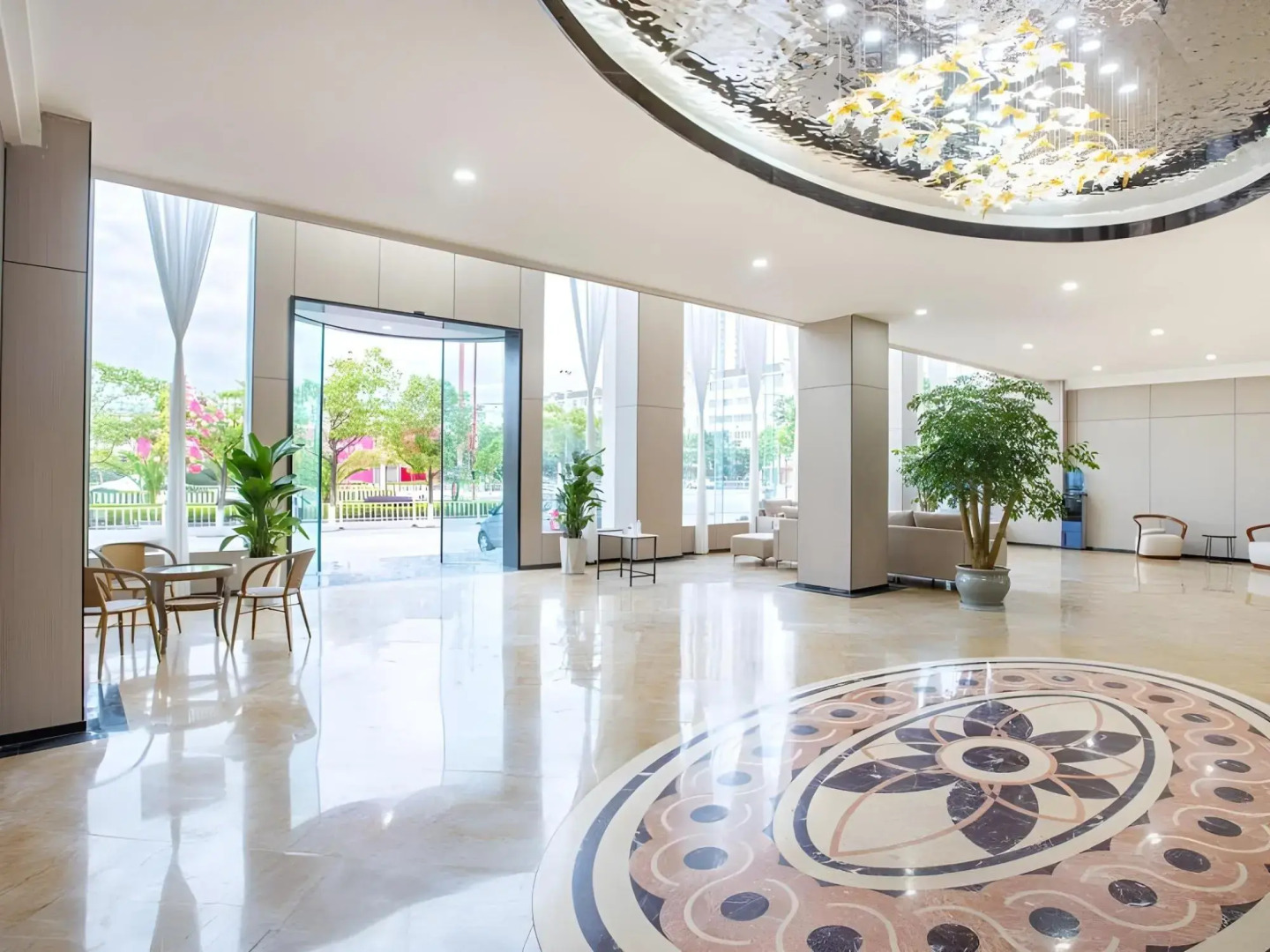 GreenTree Inn (Chuxiong Xianren Ancient Town Shop)