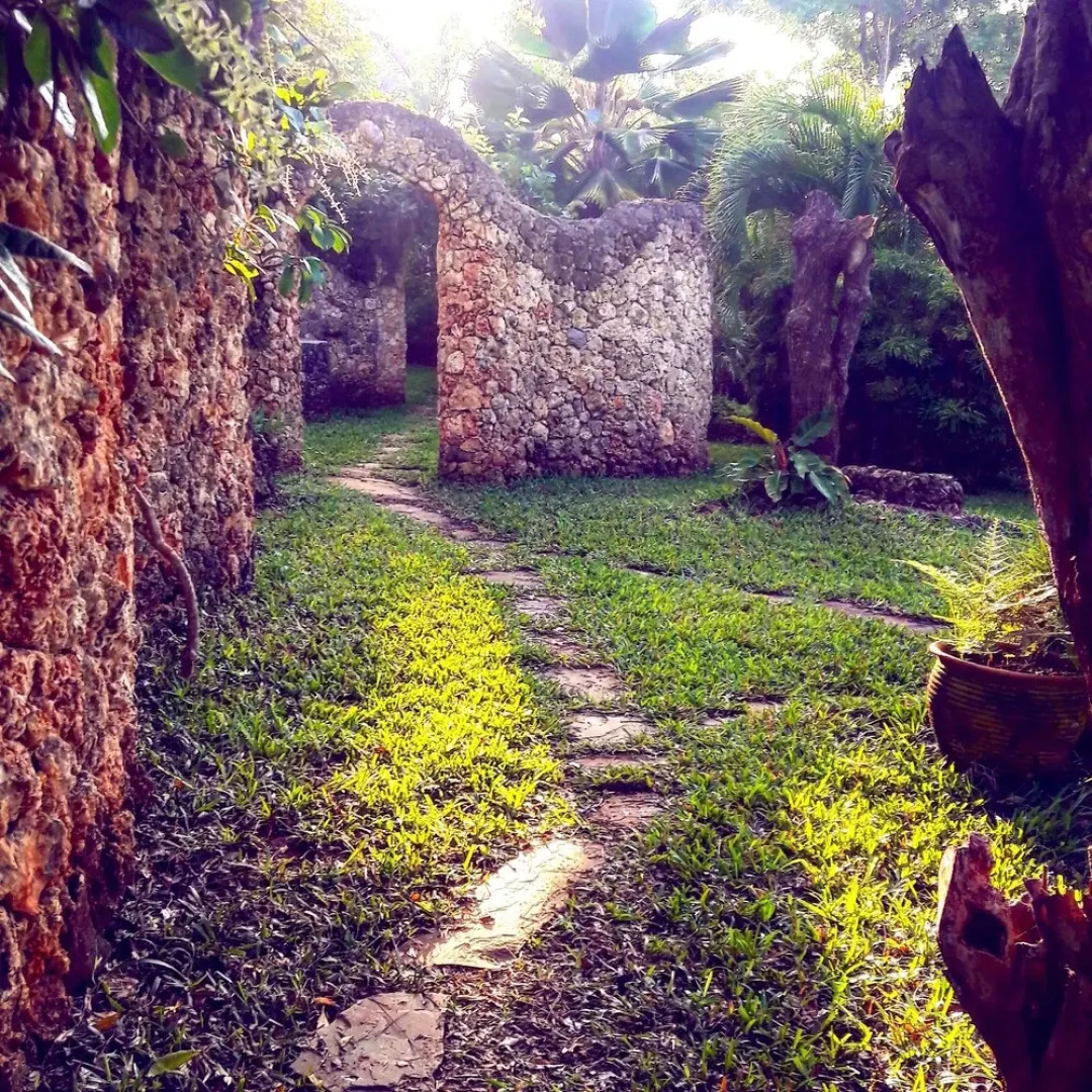 Tiwani Sunset, a Little Piece of Eden