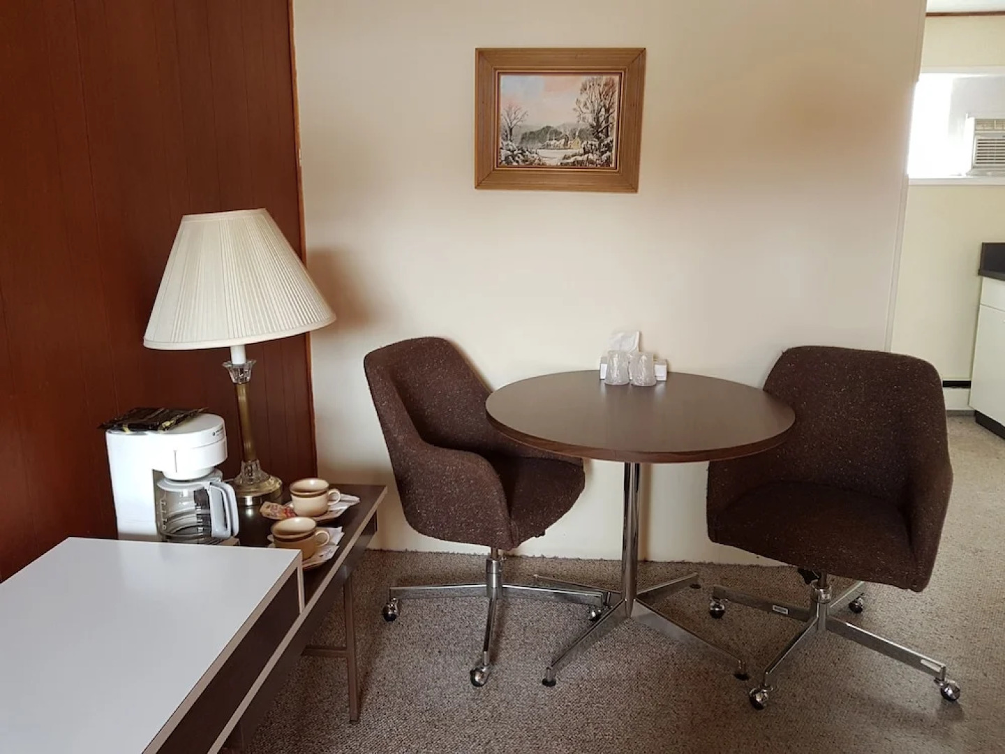 Deerview Lodge & Cabins - Princeton BC