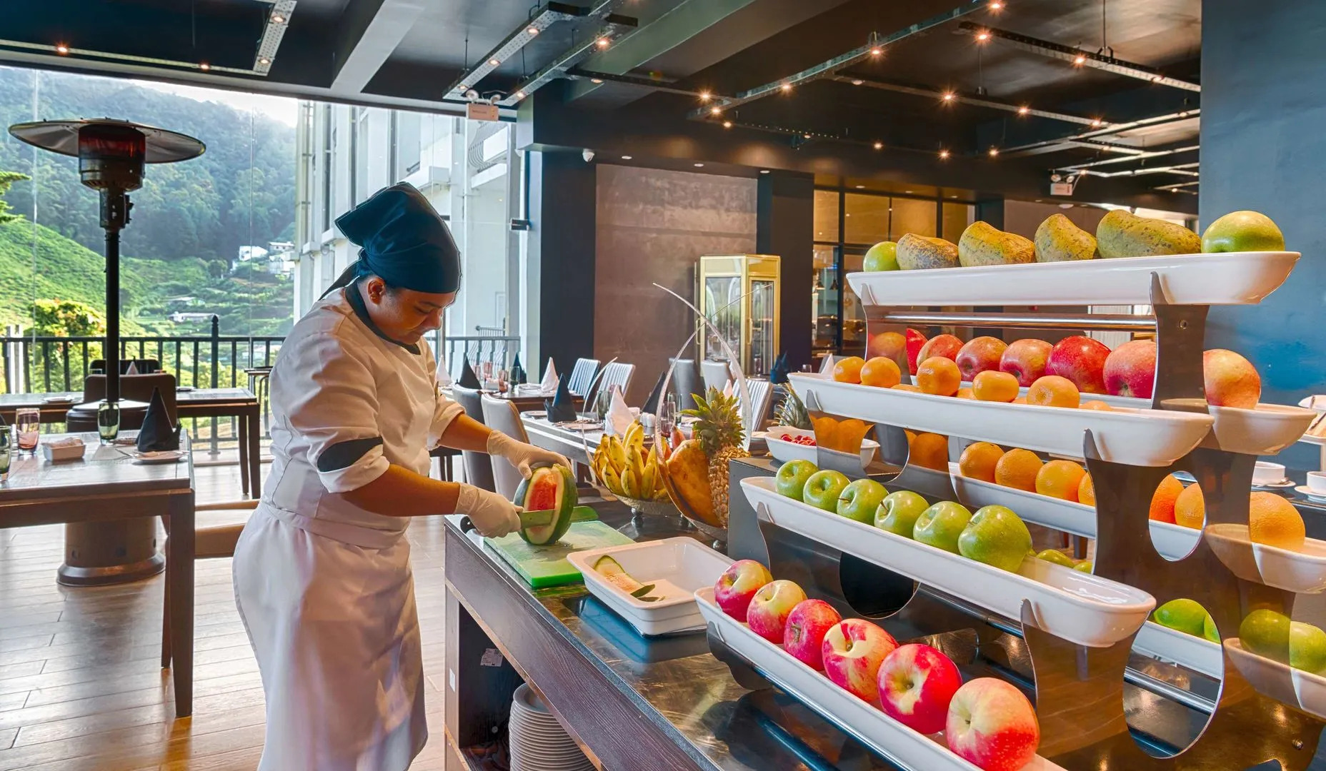 The Golden Ridge Hotel