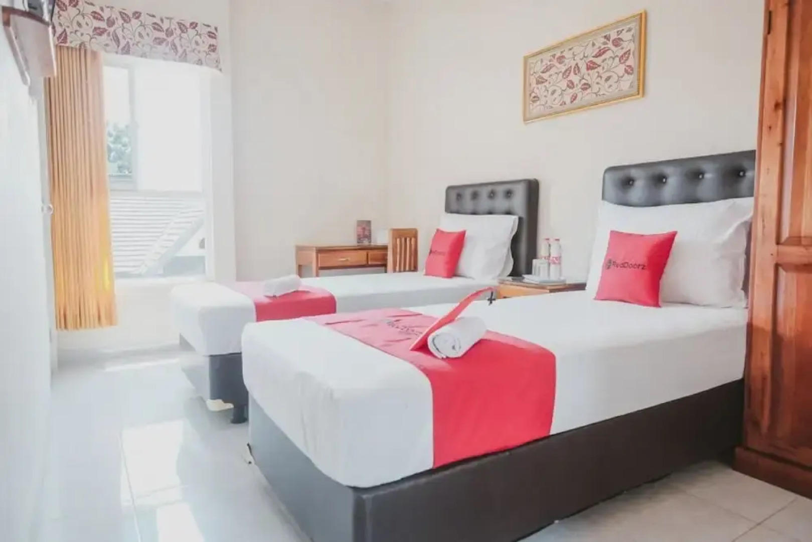 RedDoorz near Ambarukmo Yogyakarta