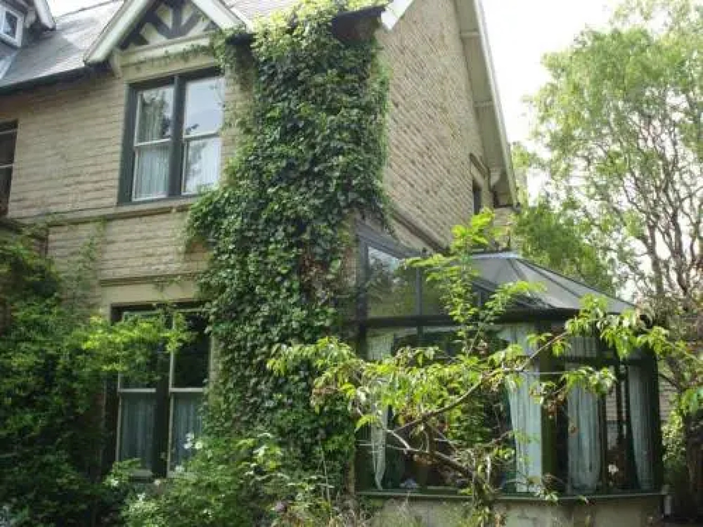 The Briary Hotel - Guest House