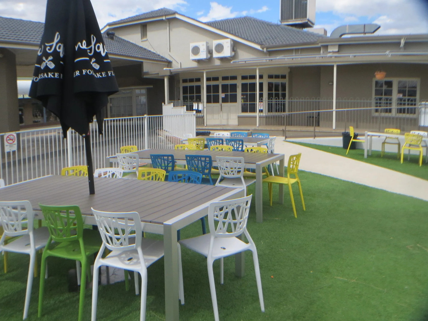 Coachman Hotel Motel