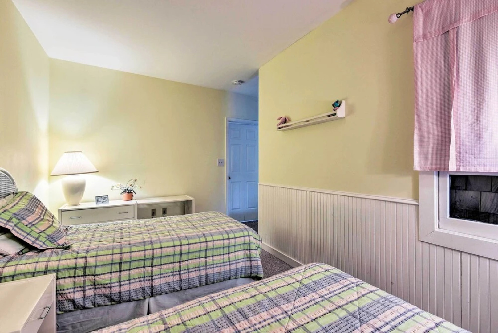 Lake Harmony Condo < 1 Mi to Big Boulder Mountain!