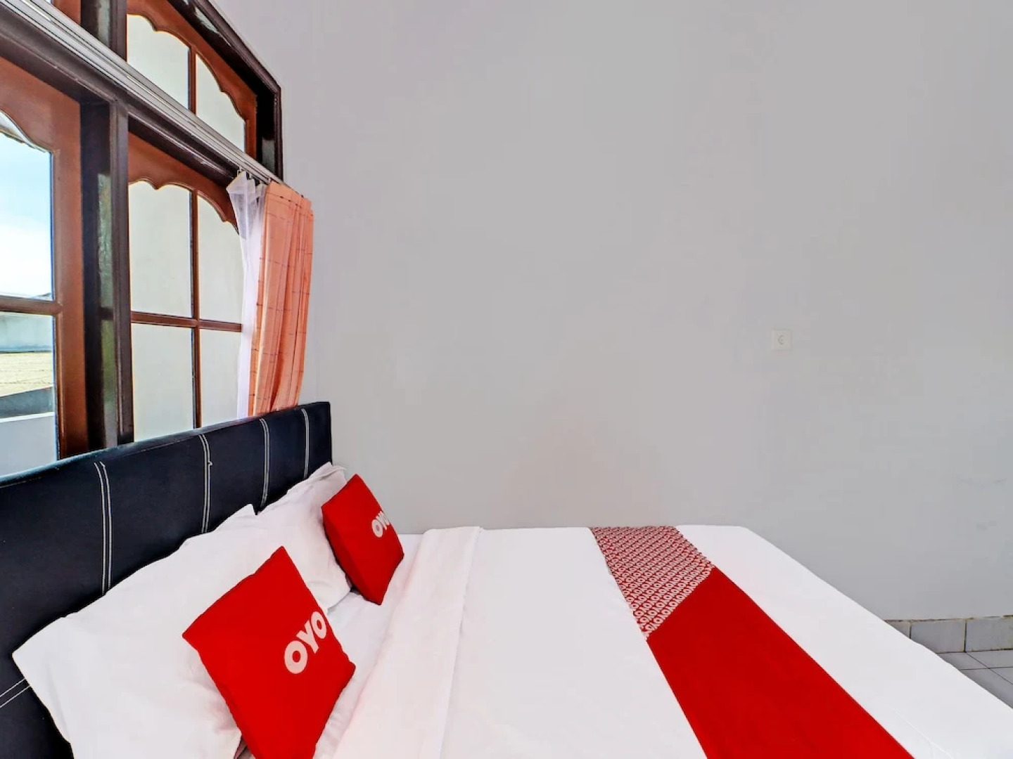 Gusti Residence by OYO Rooms