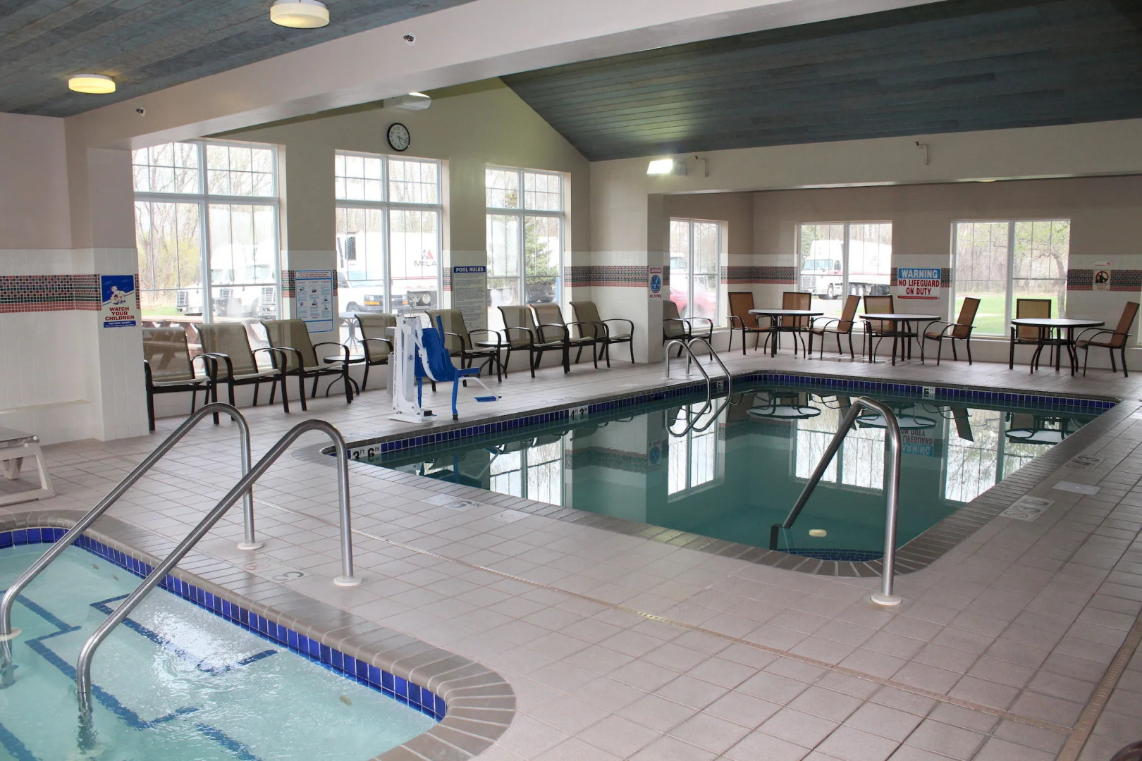 Country Inn & Suites by Radisson, Brooklyn Park - Brooklyn Center, MN