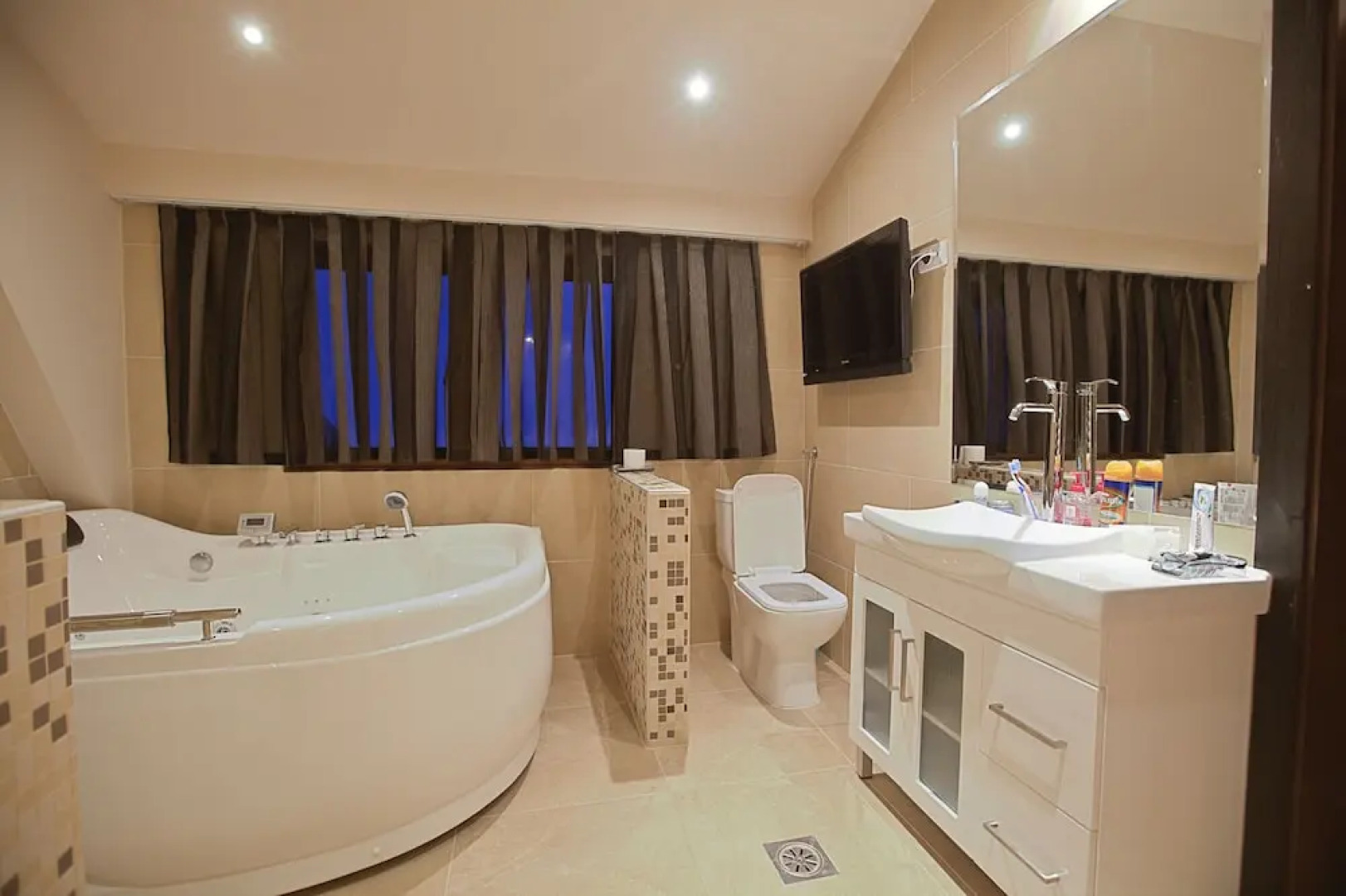 Apart Hotel & Spa Zoned