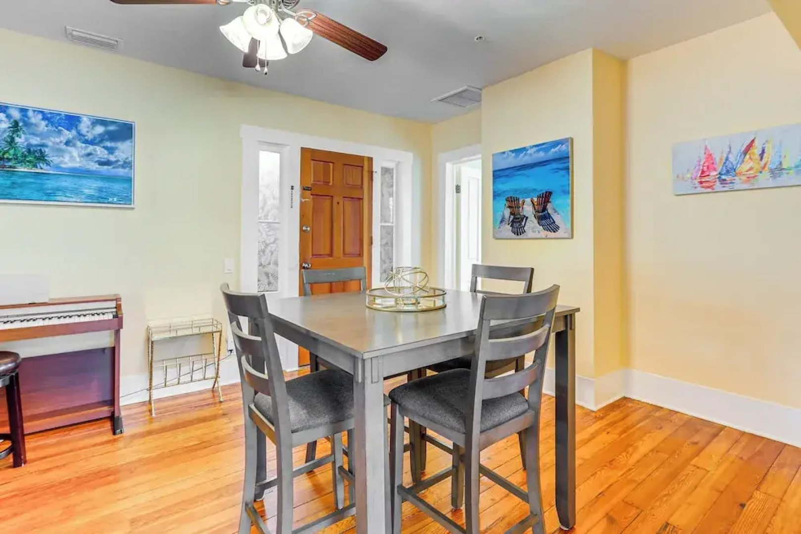 Walk to Manatee River: Palmetto Unit w/ Sunroom