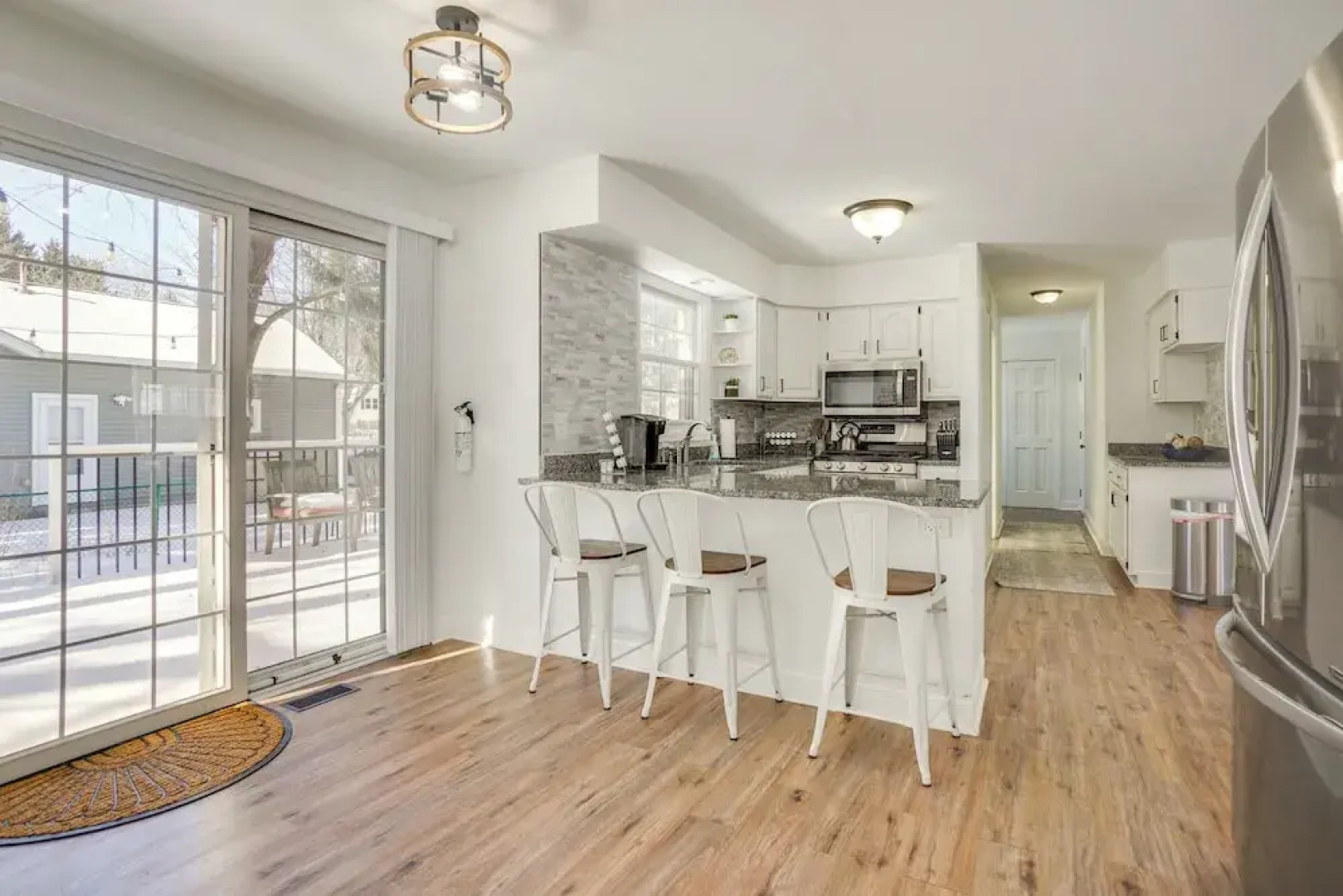 1/2 Mi to Lake Geneva: Home w/ Game Room