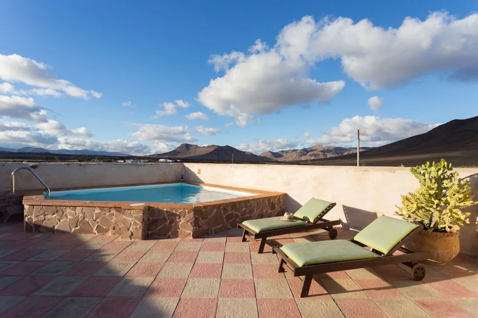 Casas Pilar, Aurora y Tarabilla en finca ecológica