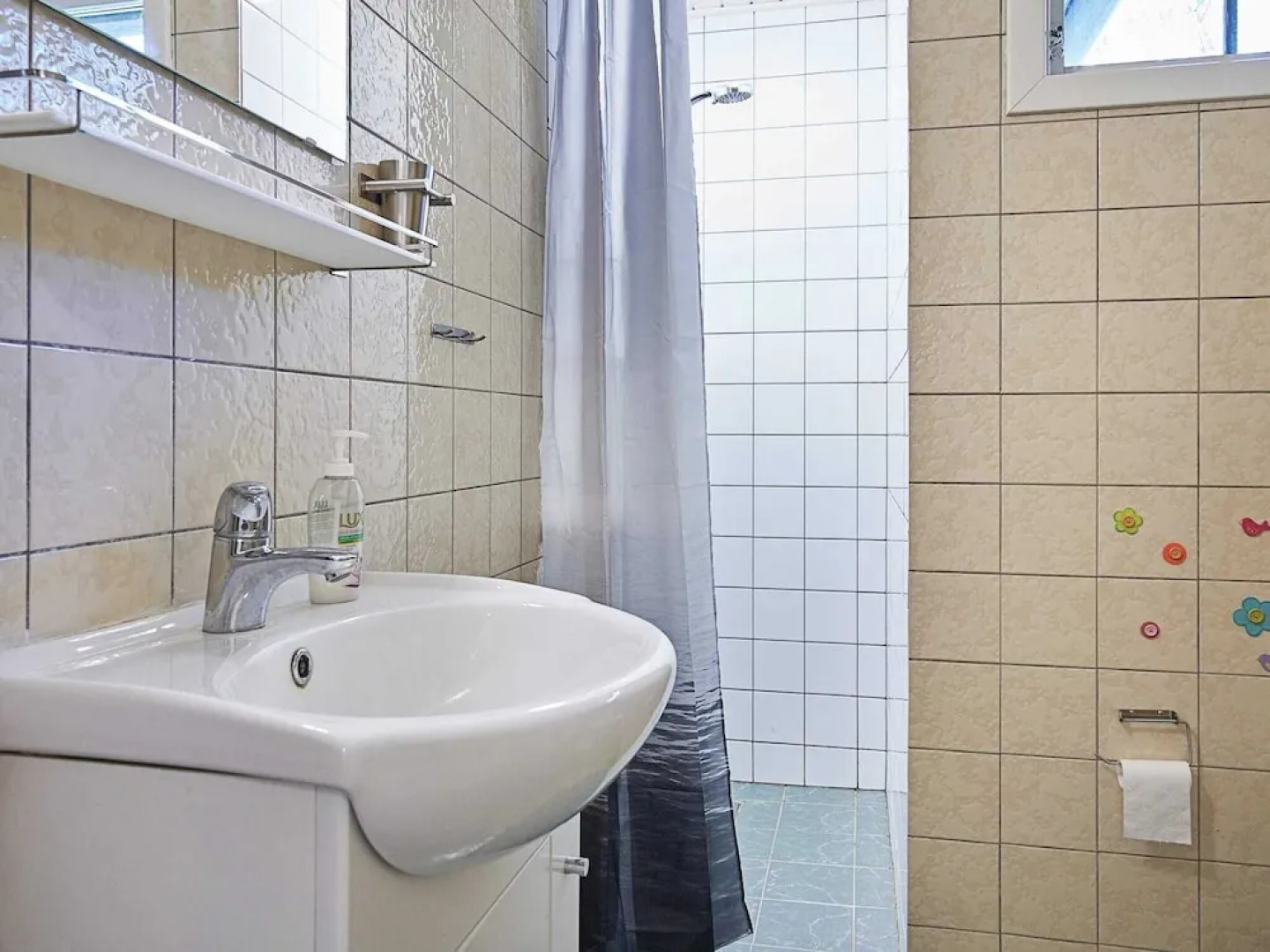 6 Person Holiday Home in Aakirkeby