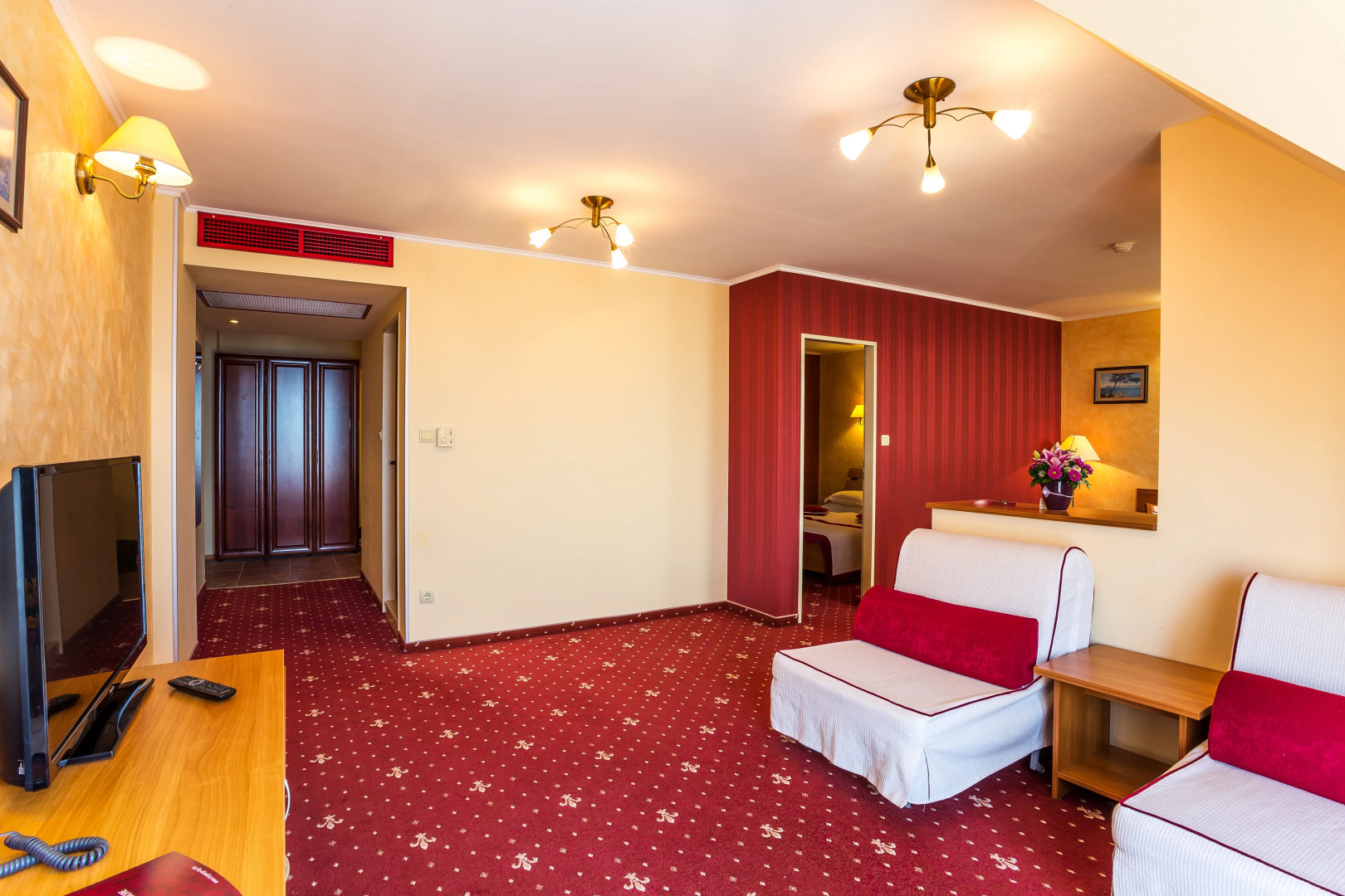 Saint George Hotel & Medical Spa