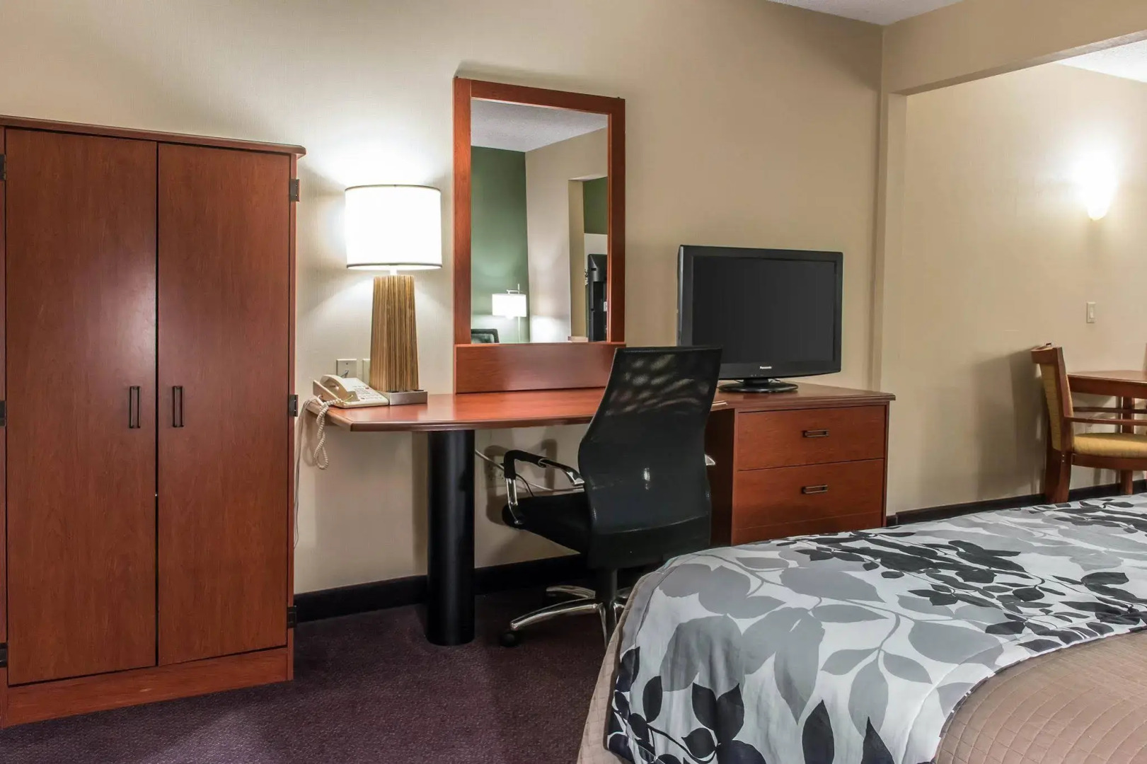 Sleep Inn & Suites of Lancaster County