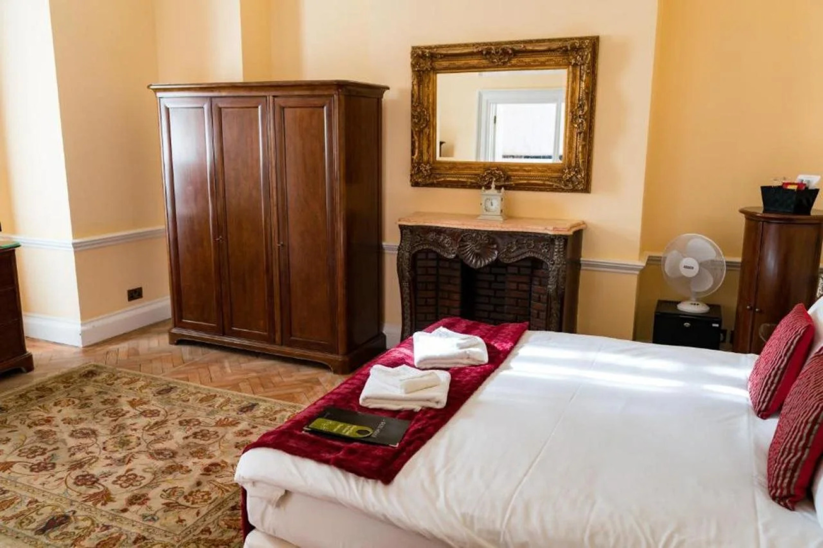 St Giles House Hotel