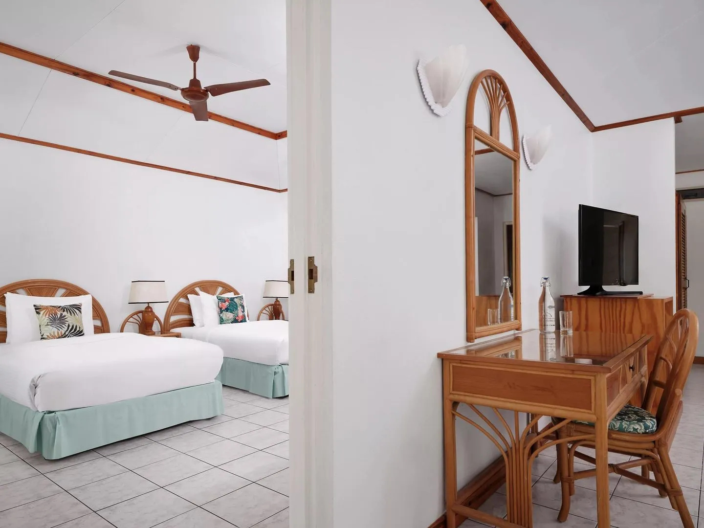 Villa Park Sun Island Resort