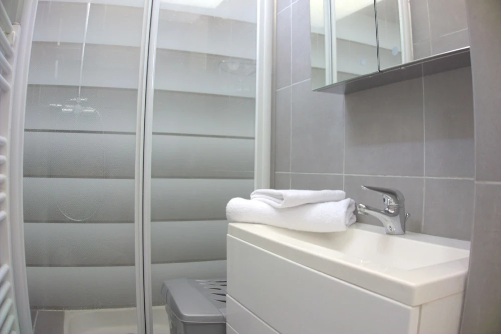 Monte Carlo Bordering