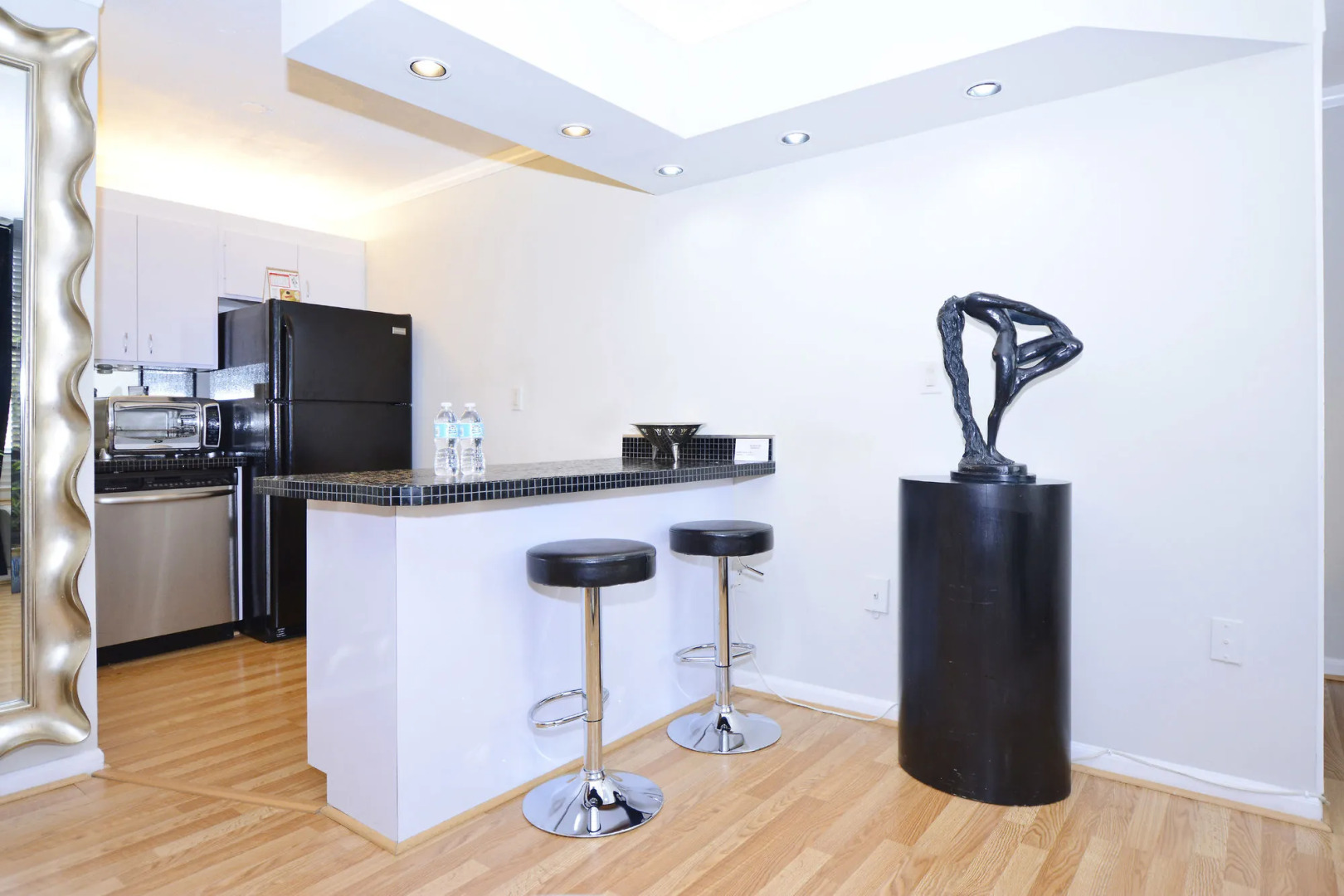 Art Deco Ocean Walk Apartments