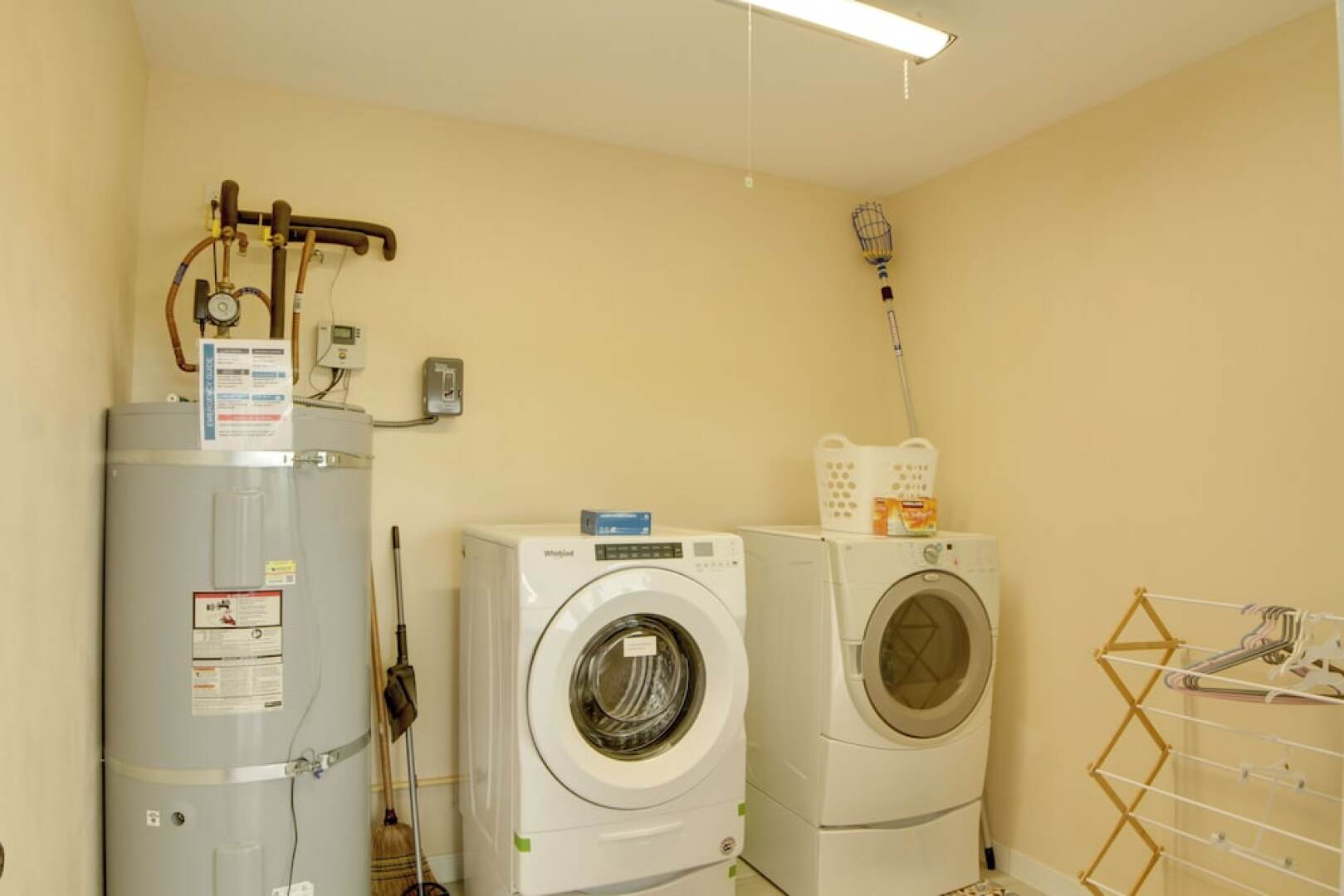 'the Aloha Green House' Retreat w/ Ocean Views!