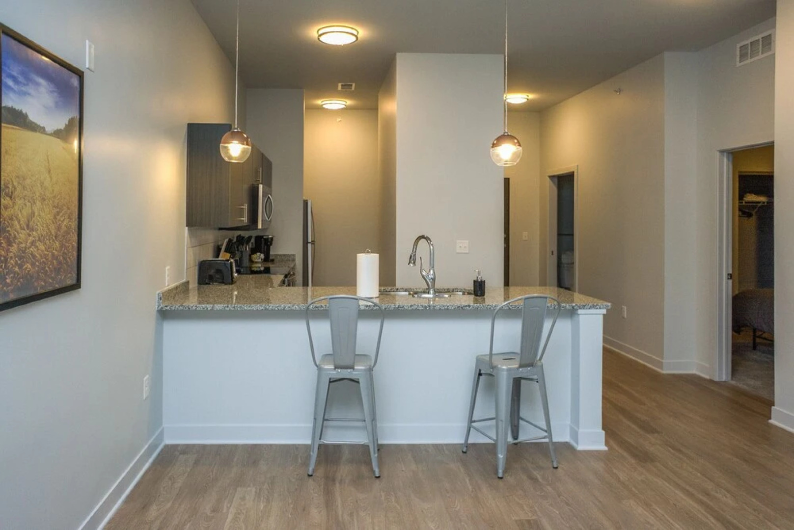 FRONTDESK District at 6th Des Moines