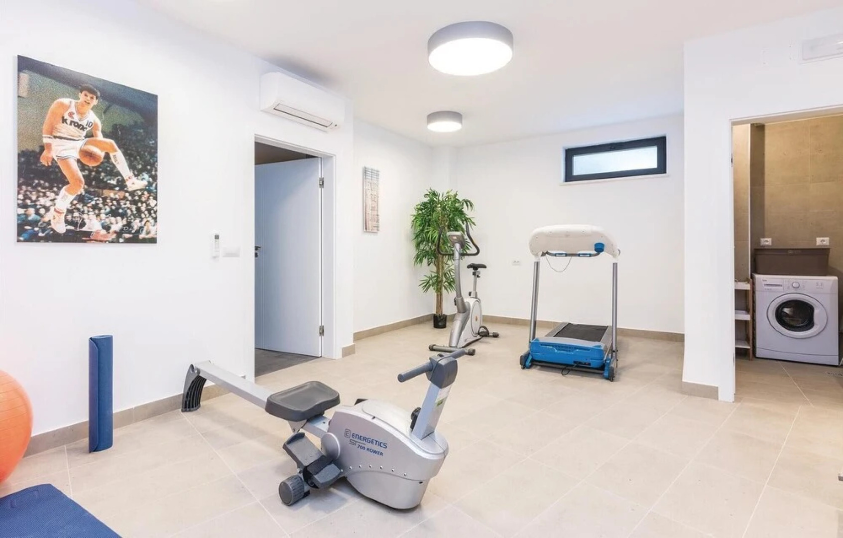 Beautiful Home in Biograd With 5 Bedrooms, Wifi and Outdoor Swimming Pool