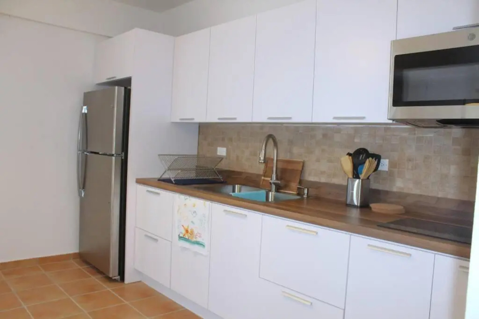 Casa al Mare #3- 1 bdr - 4 min walk to Sandy Beach