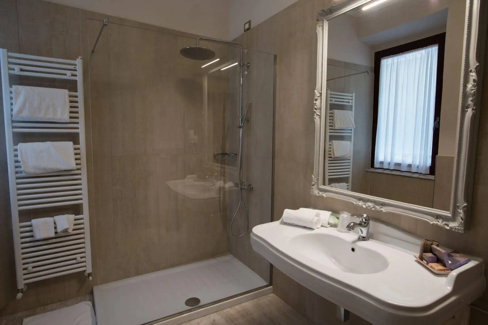 Palazzo dei Mercanti - Historical Residence