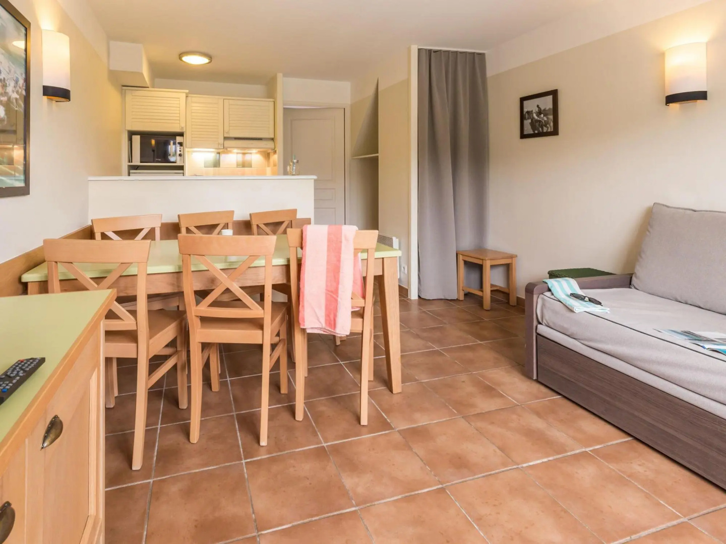 Apartment in Branville with balcony or terrace