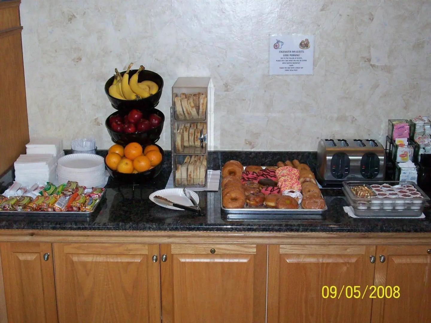 Edgewater Inn and Suites, an Ascend Collection Hotel